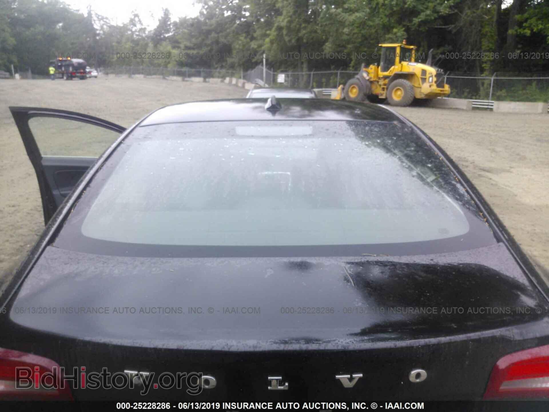 2011 VOLVO S60 - VIN: YV1902FH4B2003632 - Фото 8