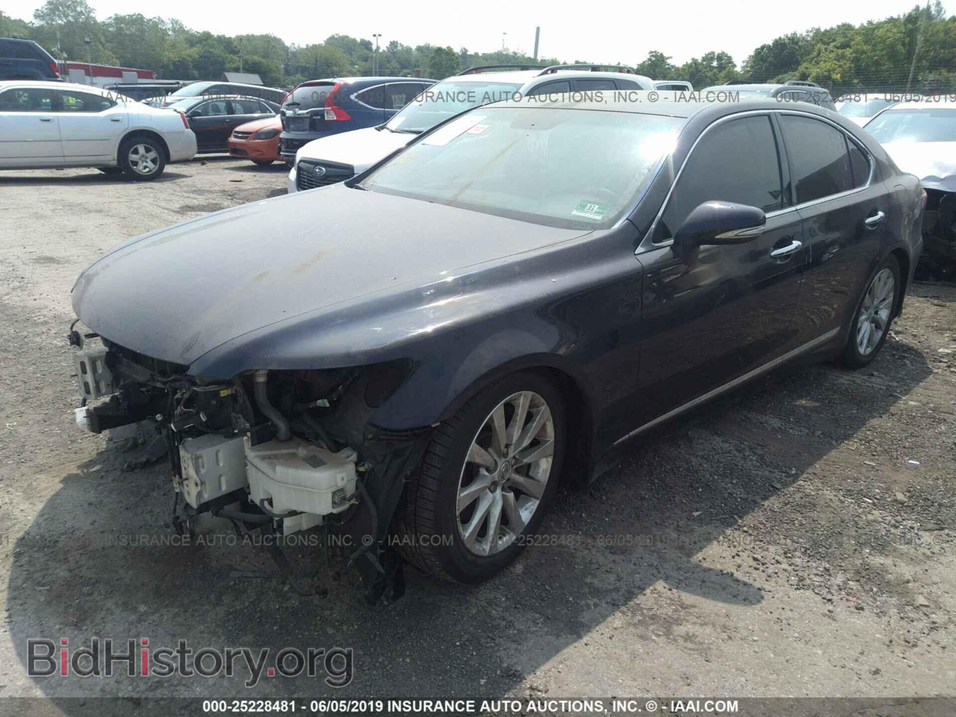 2010 LEXUS LS - VIN: JTHCL5EF5A5008757 - Photo 2