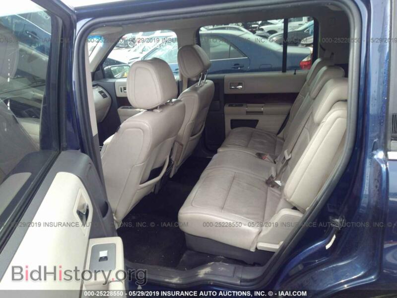 2011 Ford FLEX (VIN 2FMGK5CC1BBD16130) — photo 8 of 10