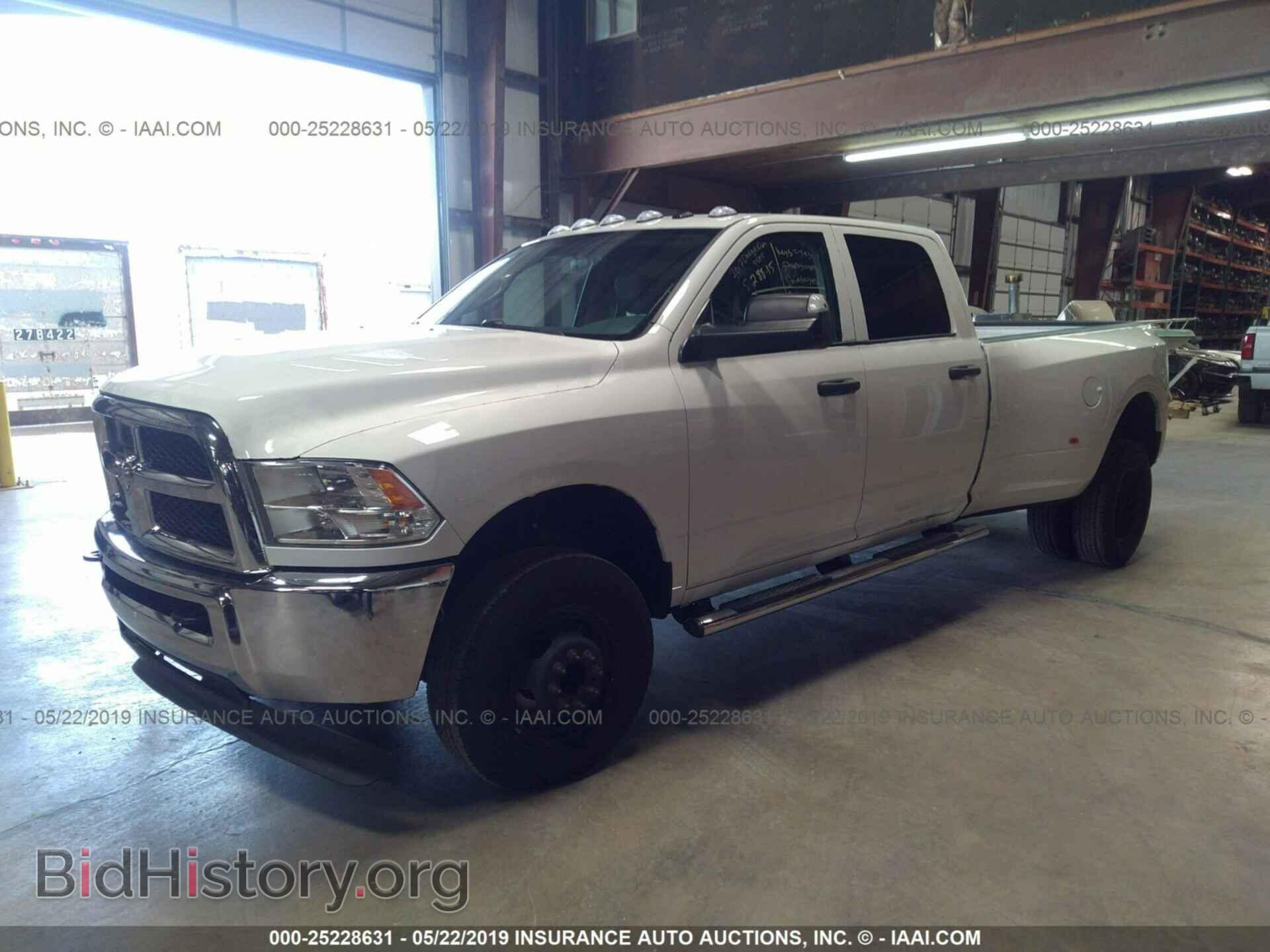 2017 RAM 3500 - VIN: 3C63RRGL1HG528815 - Фото 2