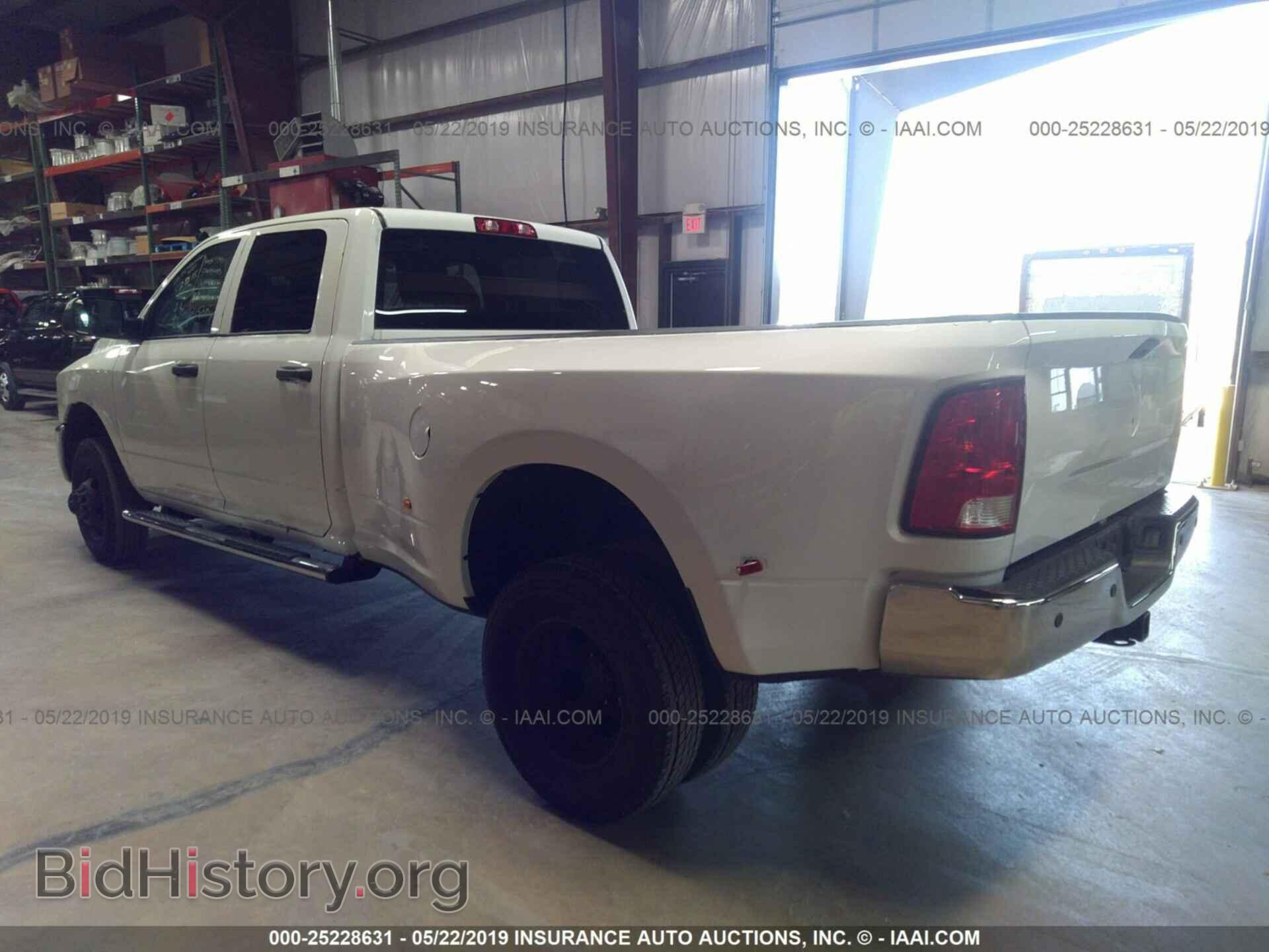 2017 RAM 3500 - VIN: 3C63RRGL1HG528815 - Фото 3