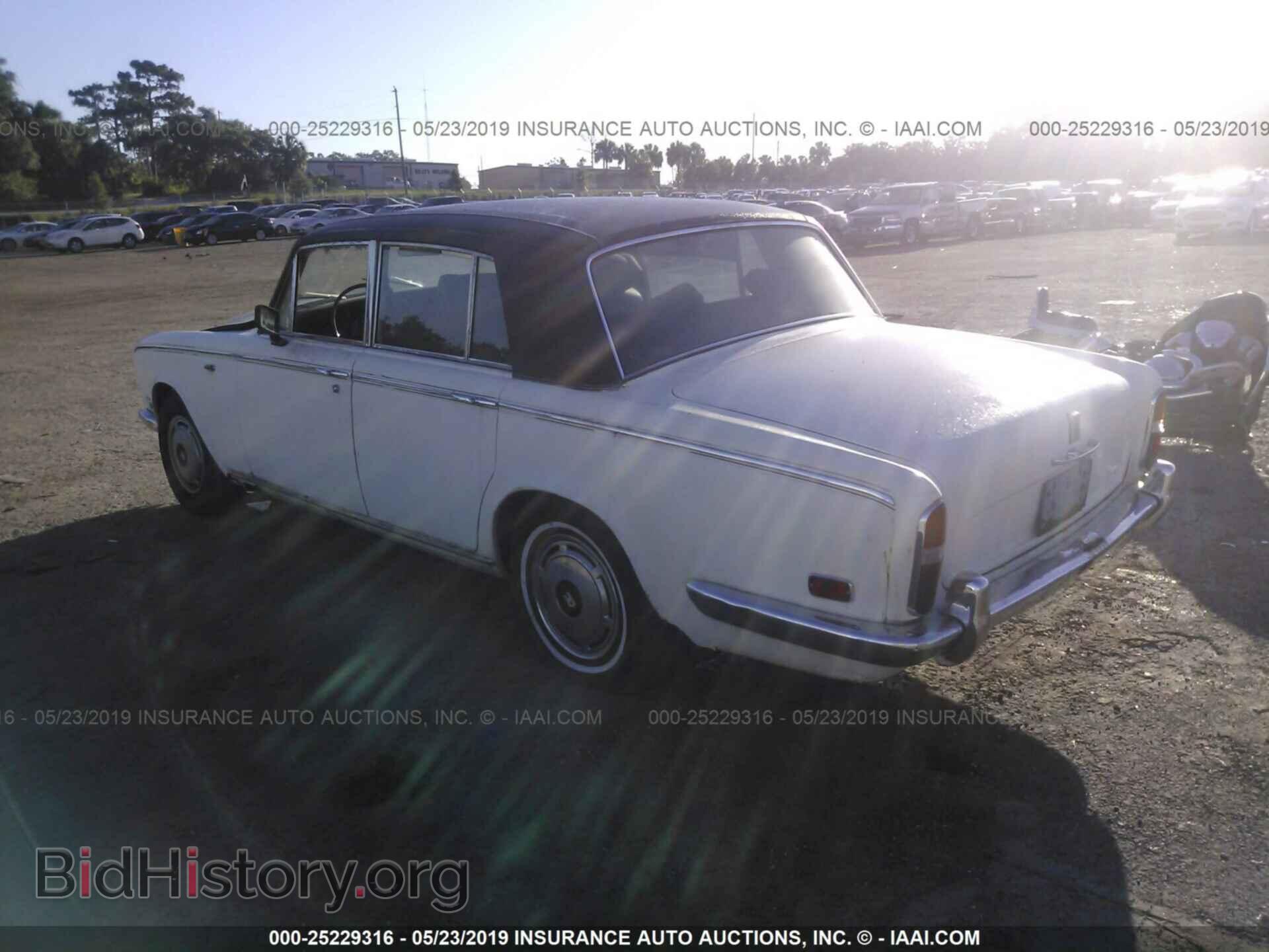 1975 ROLLS ROYCE SILVER SHADOW - VIN: SRH21149 - Photo 3