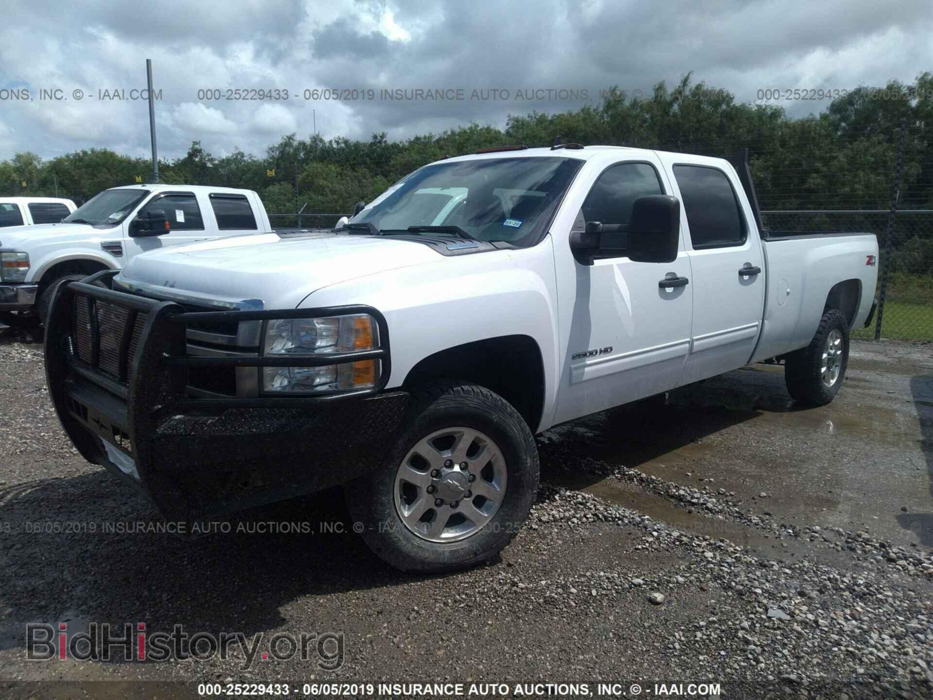 2013 CHEVROLET SILVERADO - VIN: 1GC1KXC87DF196742 - Фото 2
