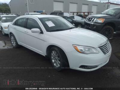 2012 Chrysler 200 TOURING, white — VIN 1C3CCBBB8CN299649, IAAI