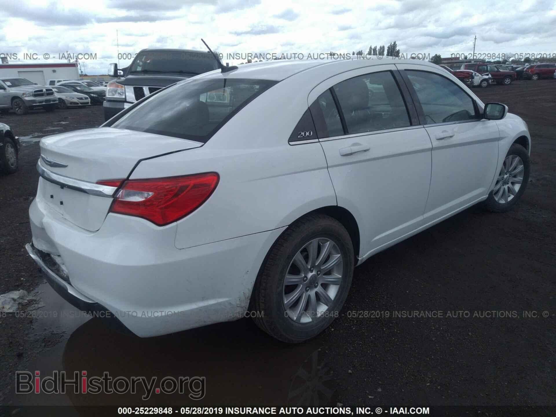 2012 CHRYSLER 200 - VIN: 1C3CCBBB8CN299649 - Фото 4