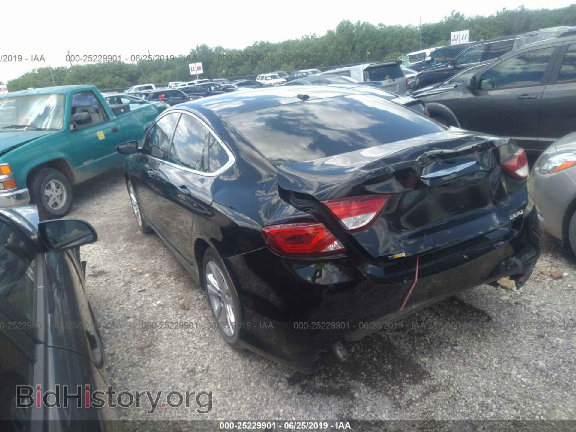 2016 CHRYSLER 200 - VIN: 1C3CCCAB9GN152897 - Фото 3