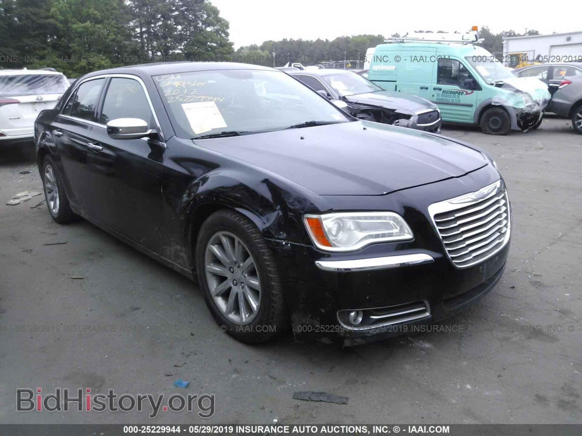 Фотография 2C3CCACG0CH226952 - CHRYSLER 300 2012