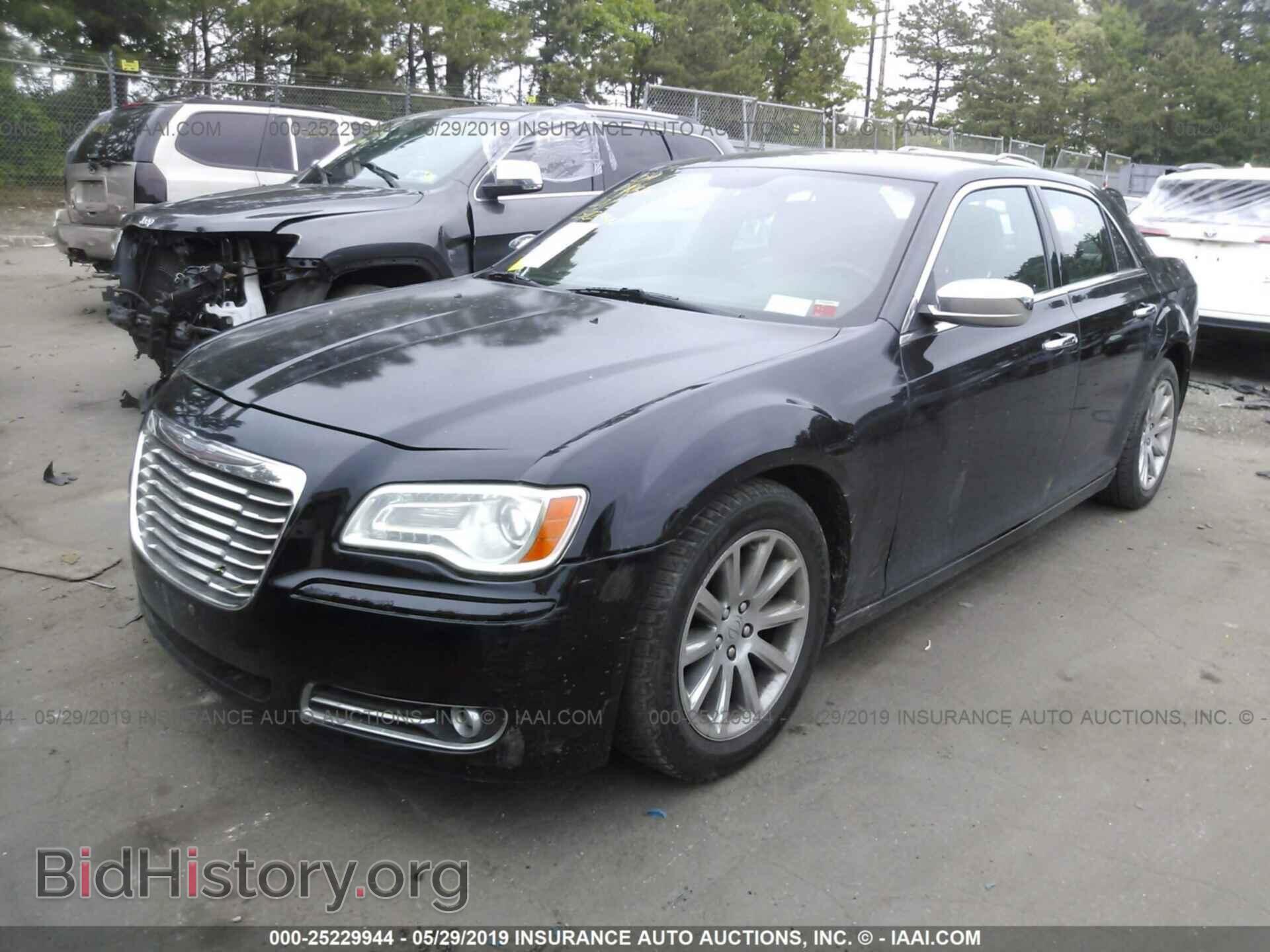 2012 CHRYSLER 300 - VIN: 2C3CCACG0CH226952 - Фото 2