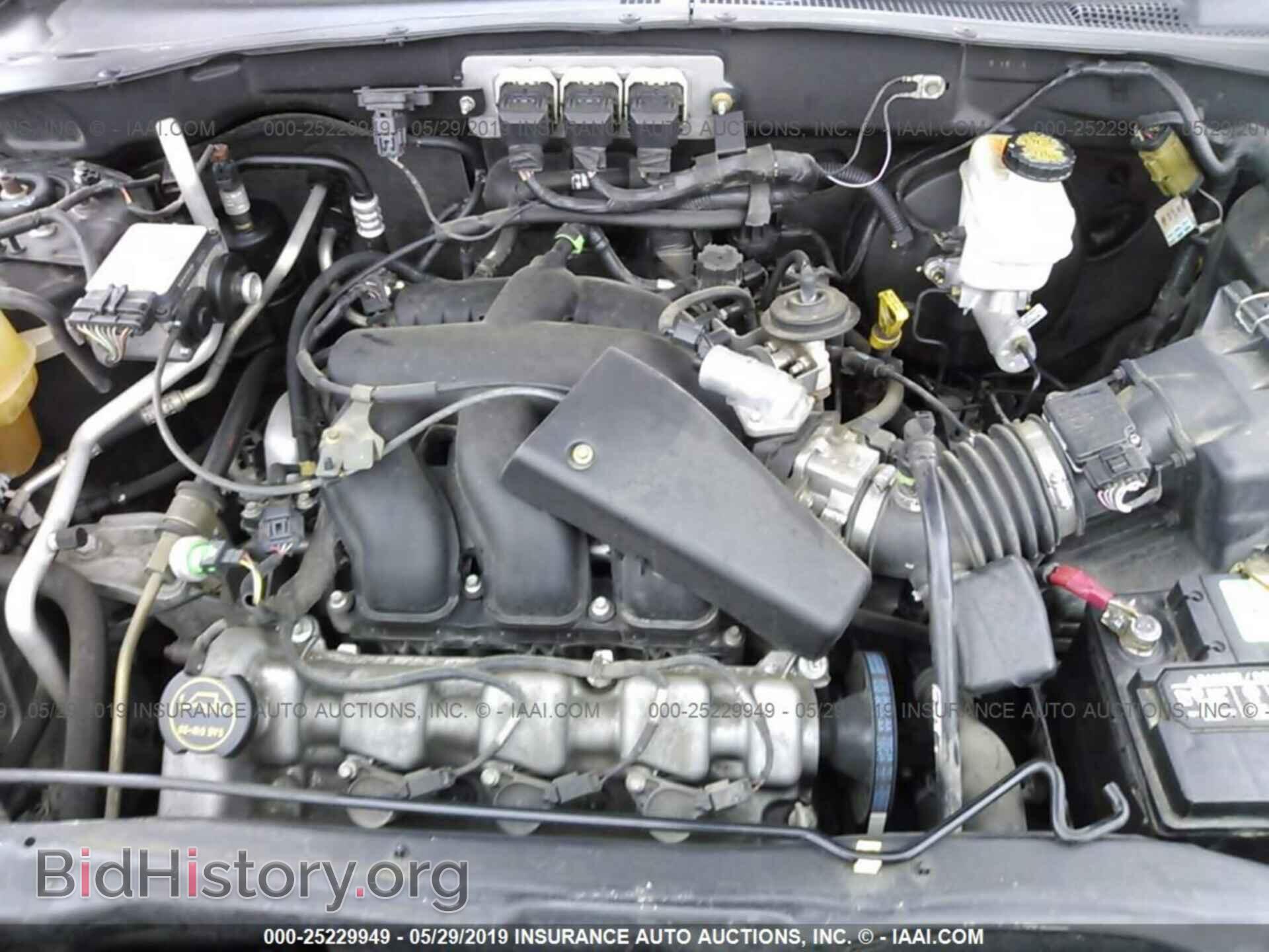 2006 FORD ESCAPE - VIN: 1FMCU03116KA17890 - Фото 10