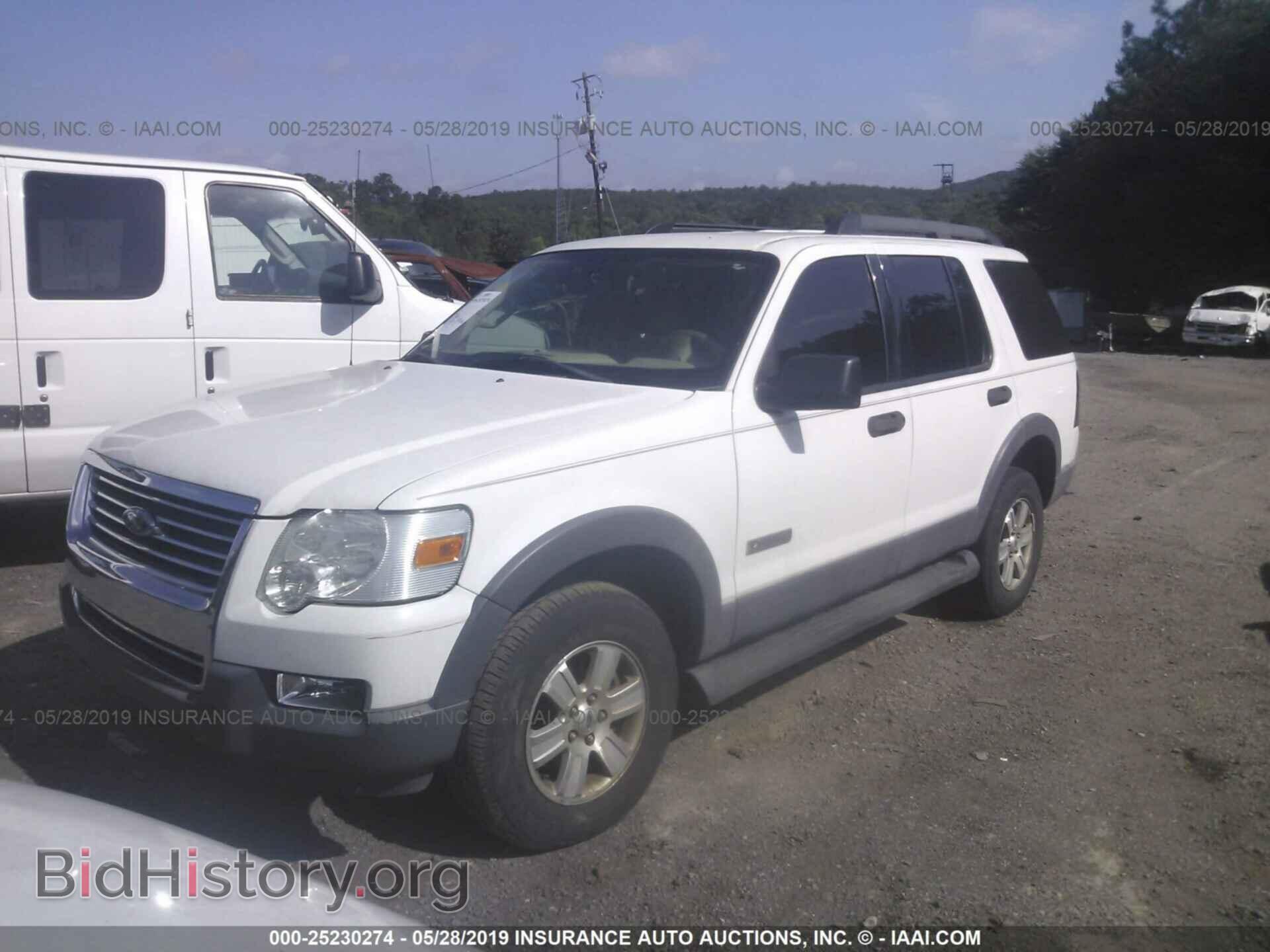 2006 FORD EXPLORER - VIN: 1FMEU63E56UB01665 - Фото 2