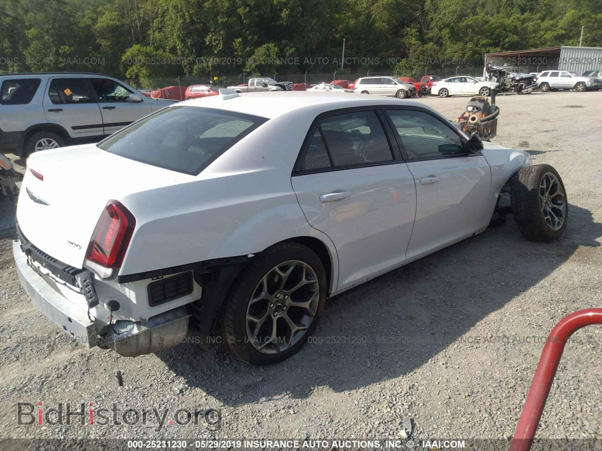 2018 CHRYSLER 300 - VIN: 2C3CCAAG3JH320680 - Фото 4