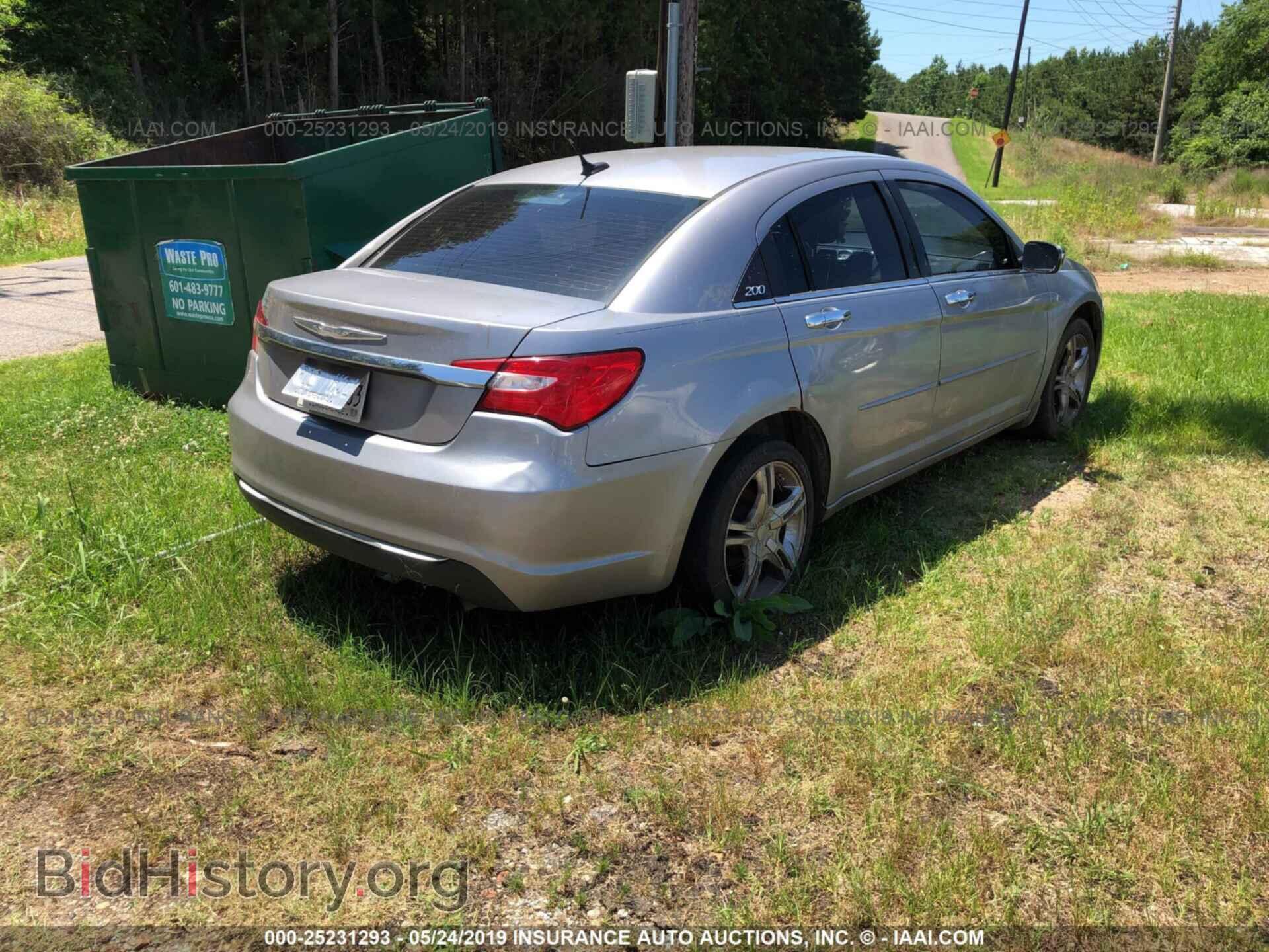 2013 CHRYSLER 200 - VIN: 1C3CCBBB8DN557556 - Photo 4