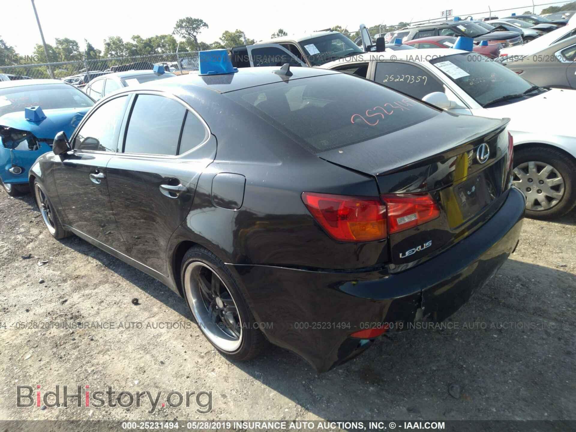 2007 LEXUS IS - VIN: JTHBK262472030932 - Photo 3