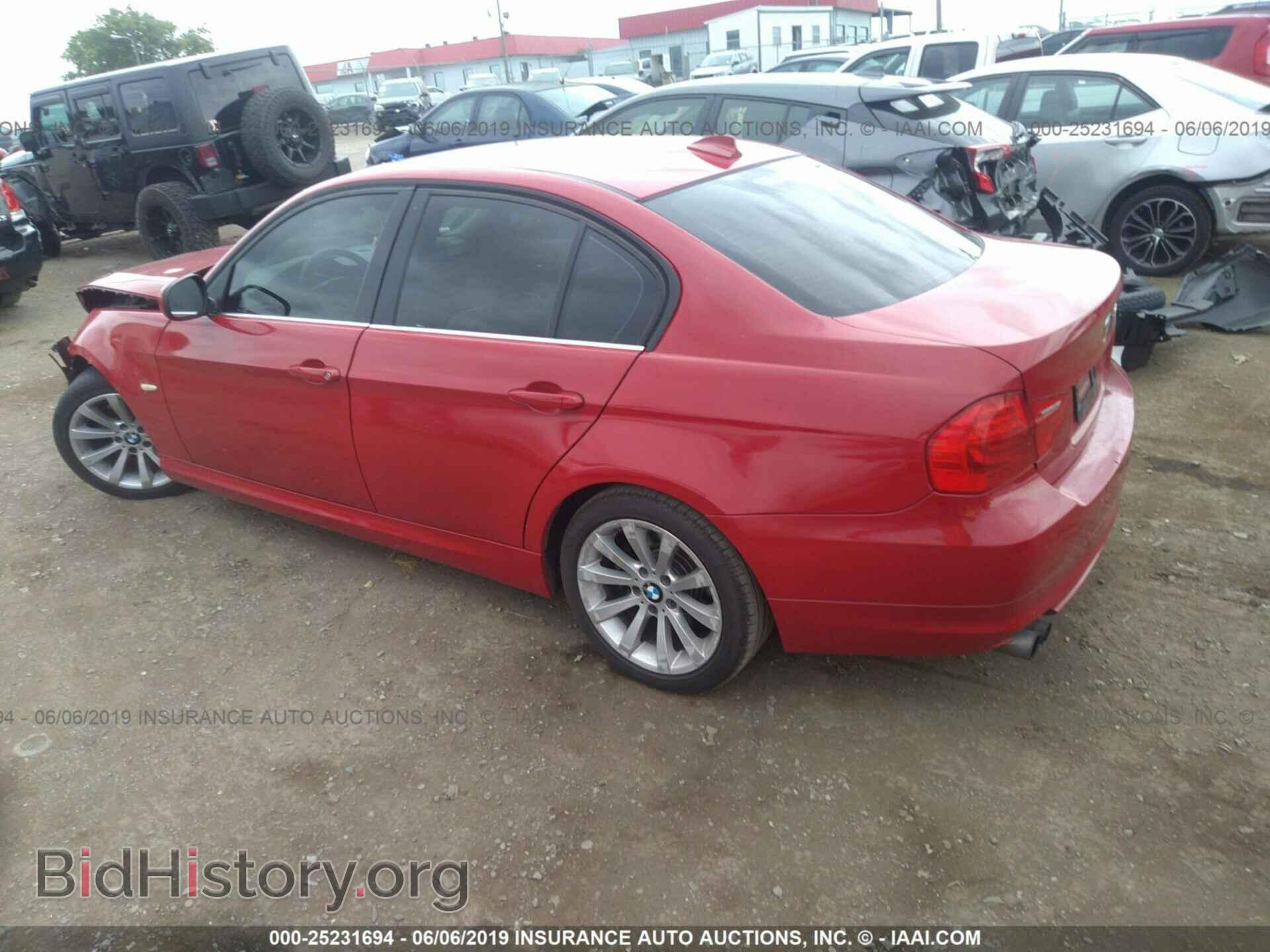2011 BMW 328 - VIN: WBAPH7C54BE683525 - Фото 3