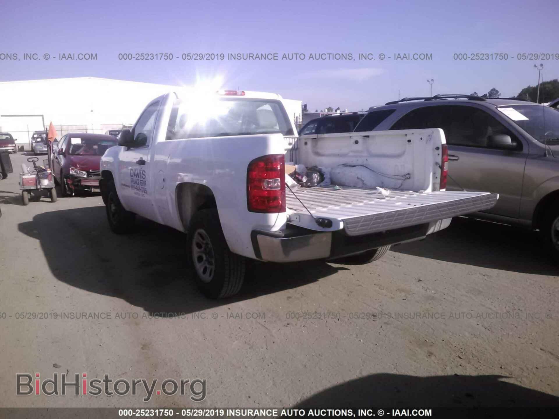 2011 CHEVROLET SILVERADO - VIN: 1GCNCPEX6BZ449550 - Фото 3