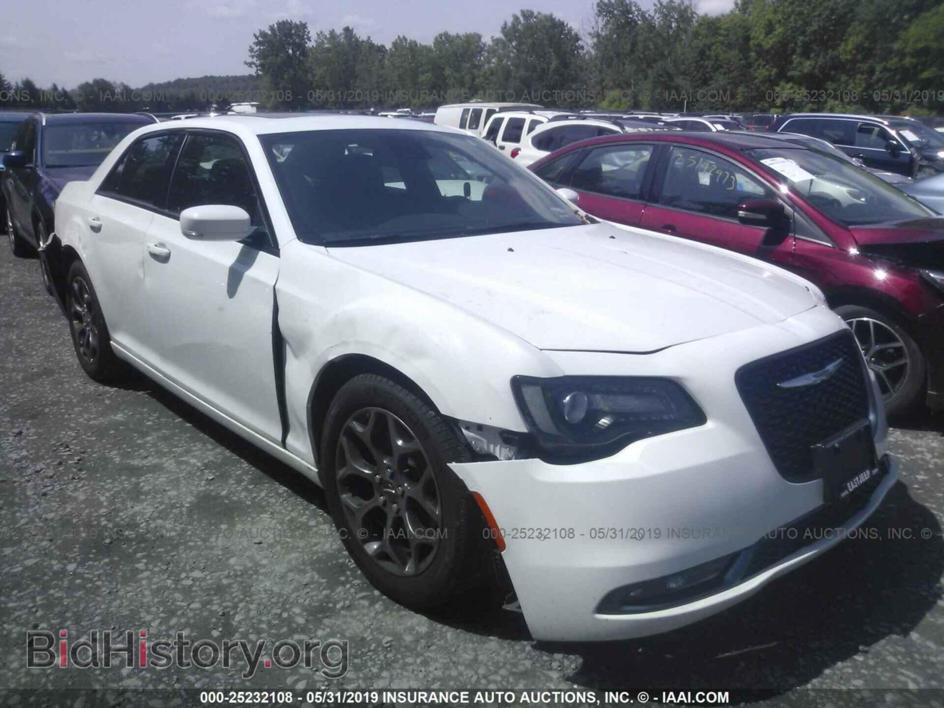 Фотография 2C3CCAGG0JH165724 - CHRYSLER 300 2018