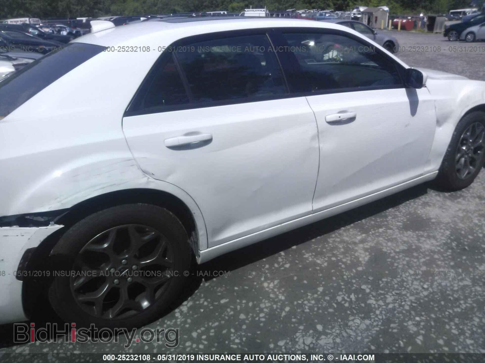 2018 CHRYSLER 300 - VIN: 2C3CCAGG0JH165724 - Фото 6