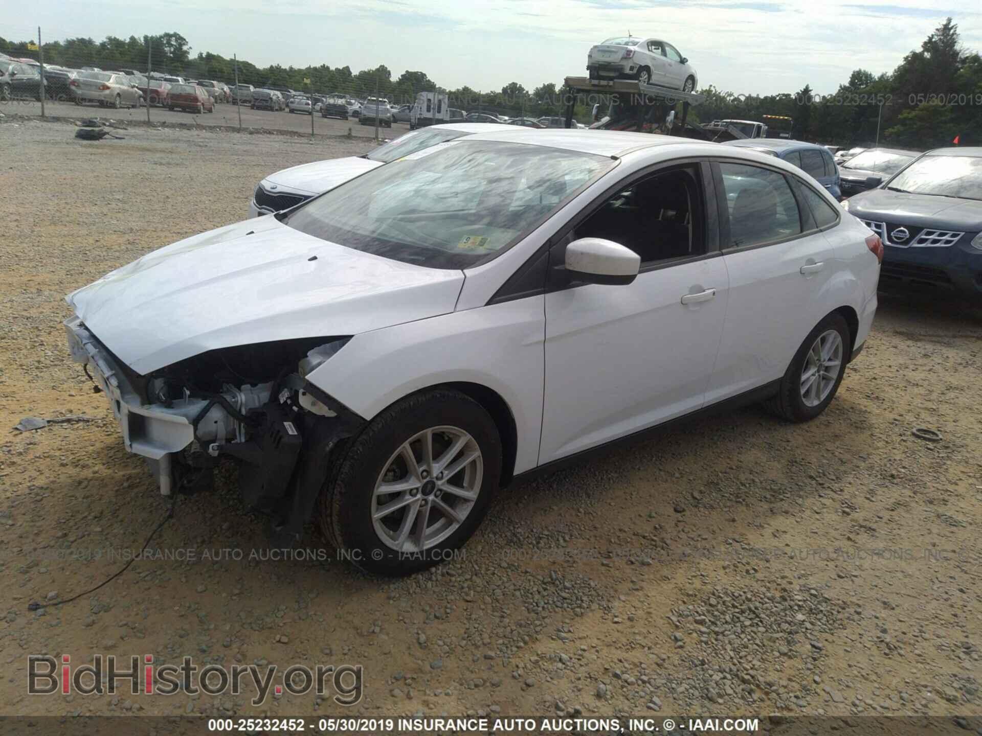 2018 FORD FOCUS - VIN: 1FADP3F21JL267788 - Фото 2