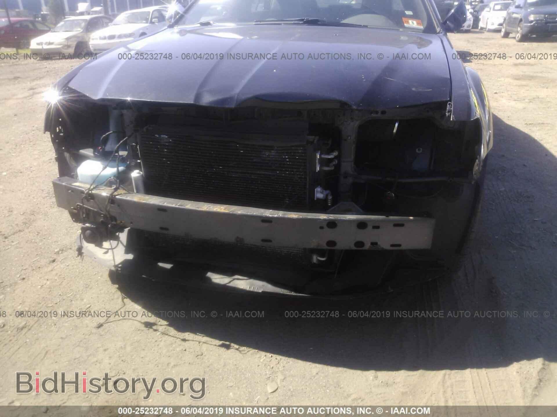 2011 CHRYSLER 300C - VIN: 2C3CK6CT5BH573883 - Фото 6