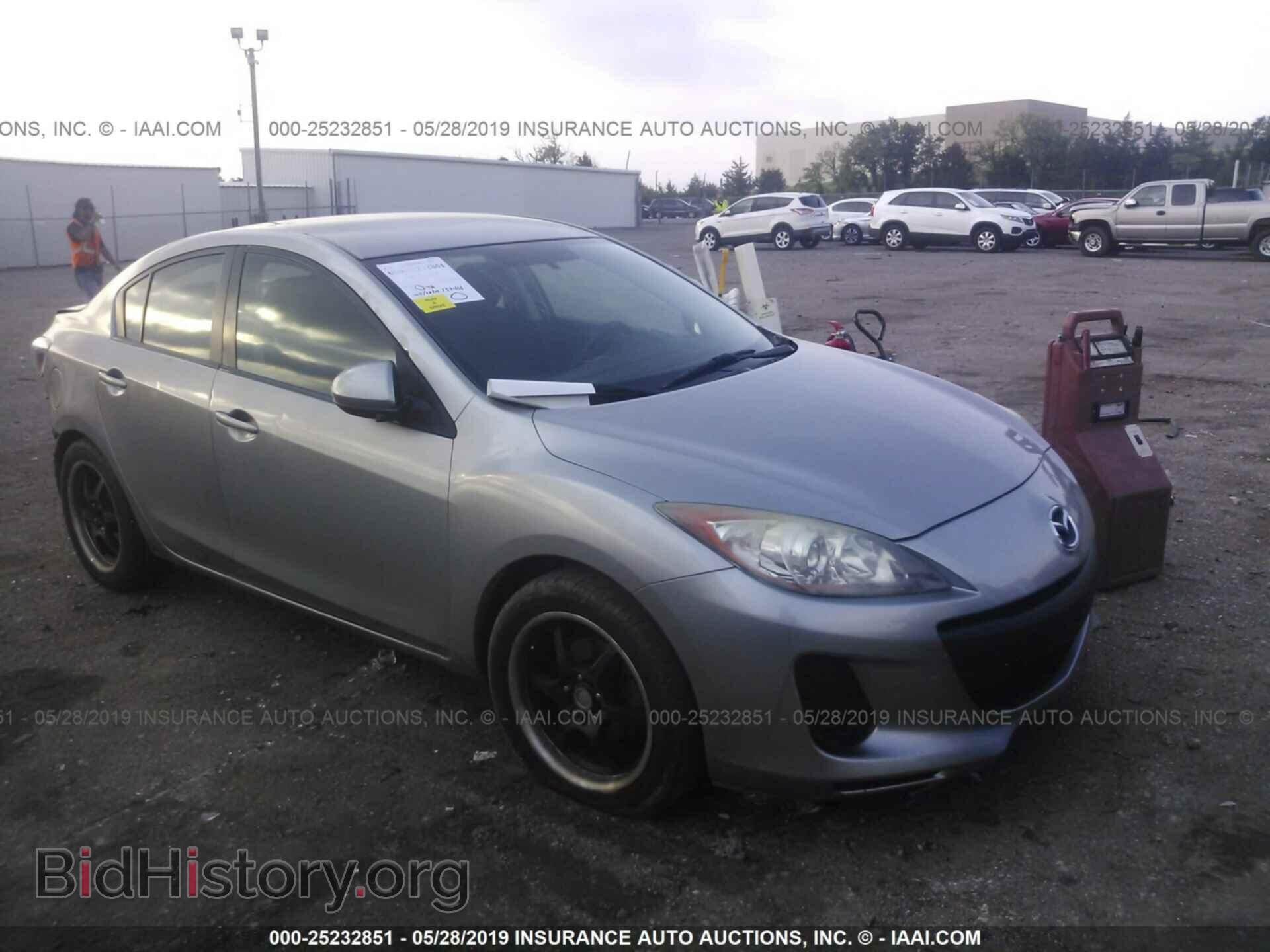 Фотография JM1BL1UG2C1599060 - MAZDA 3 2012