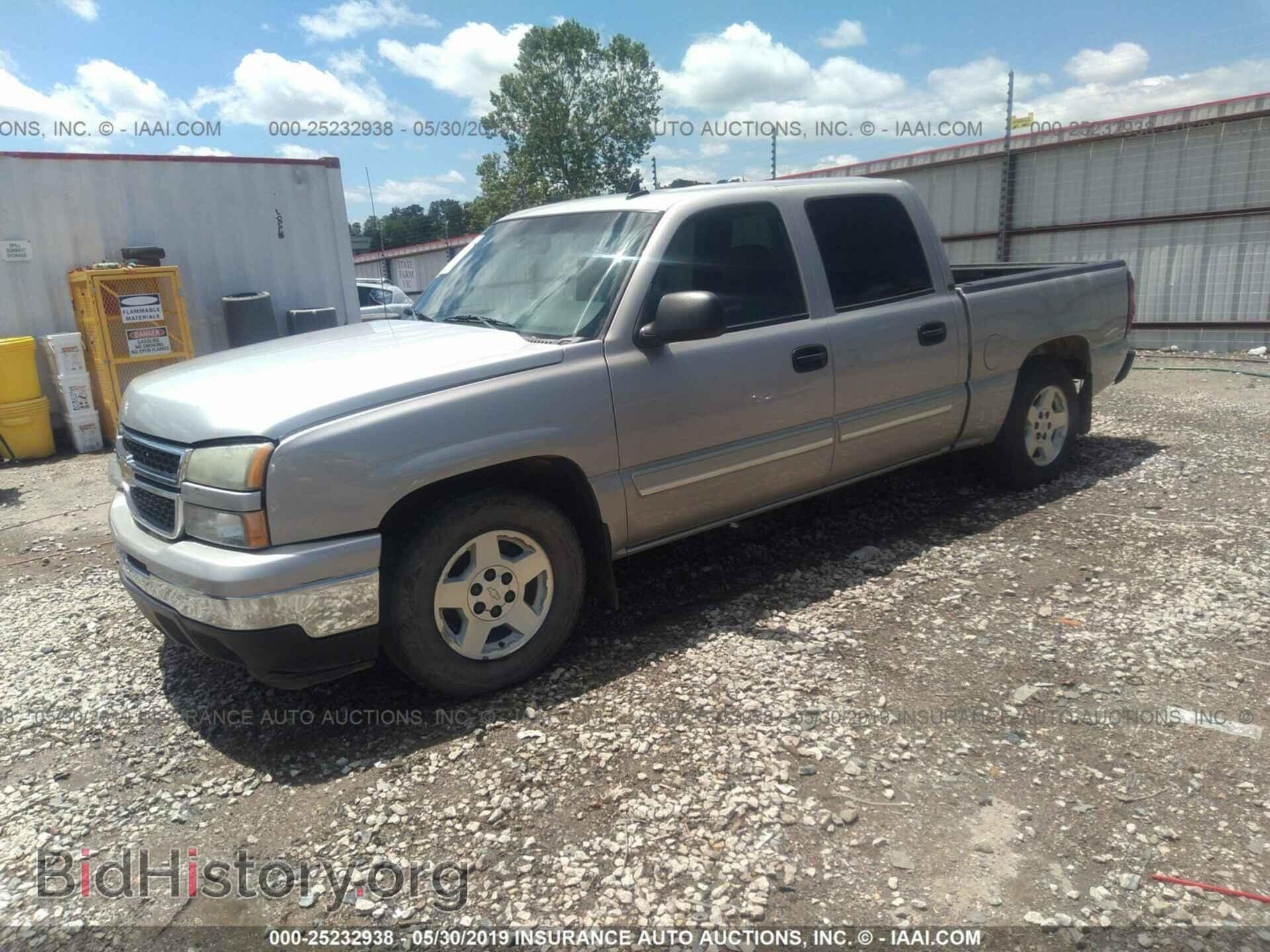 2006 CHEVROLET SILVERADO - VIN: 2GCEC13T361106111 - Фото 2