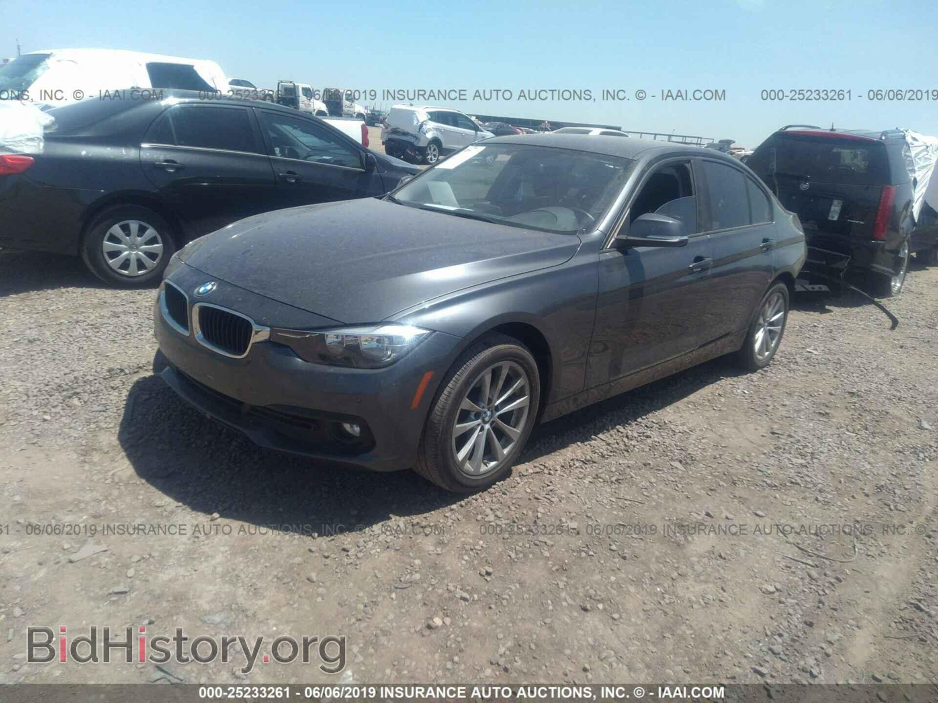 2016 BMW 320 - VIN: WBA8A9C58GK616536 - Photo 2