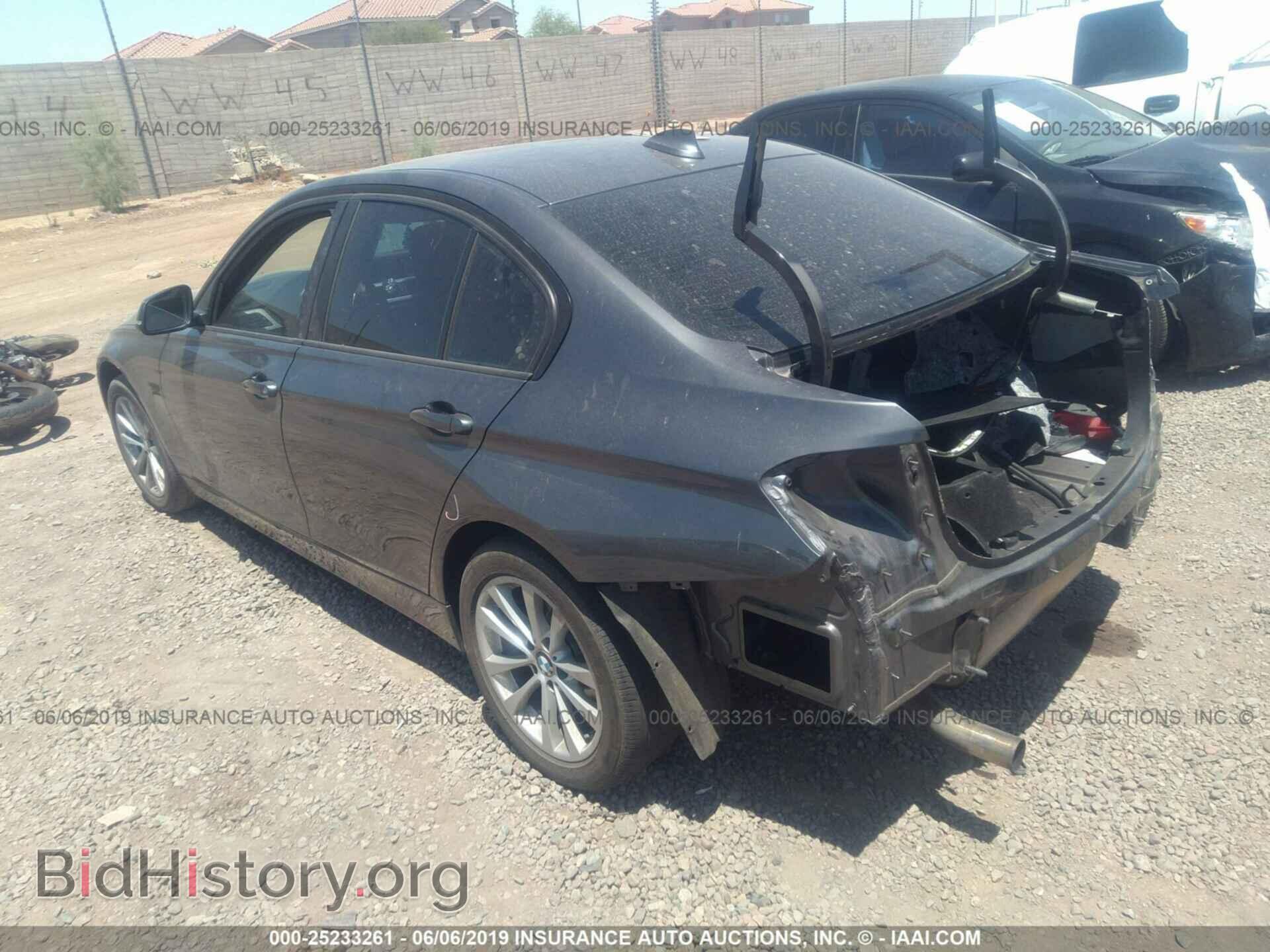 2016 BMW 320 - VIN: WBA8A9C58GK616536 - Photo 3