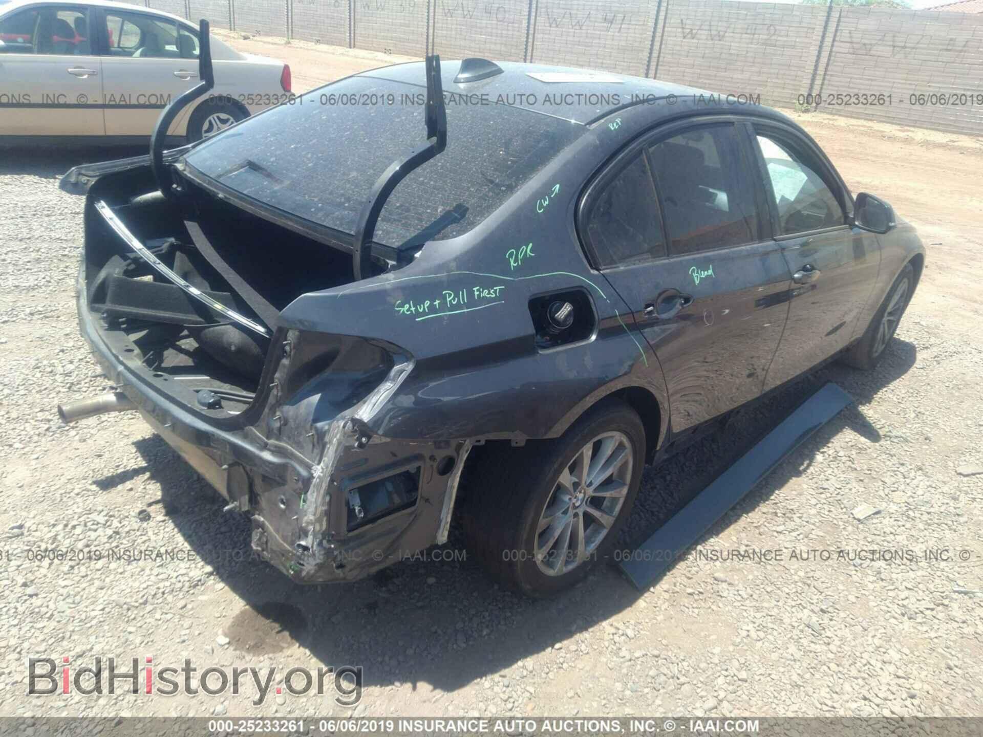 2016 BMW 320 - VIN: WBA8A9C58GK616536 - Photo 4