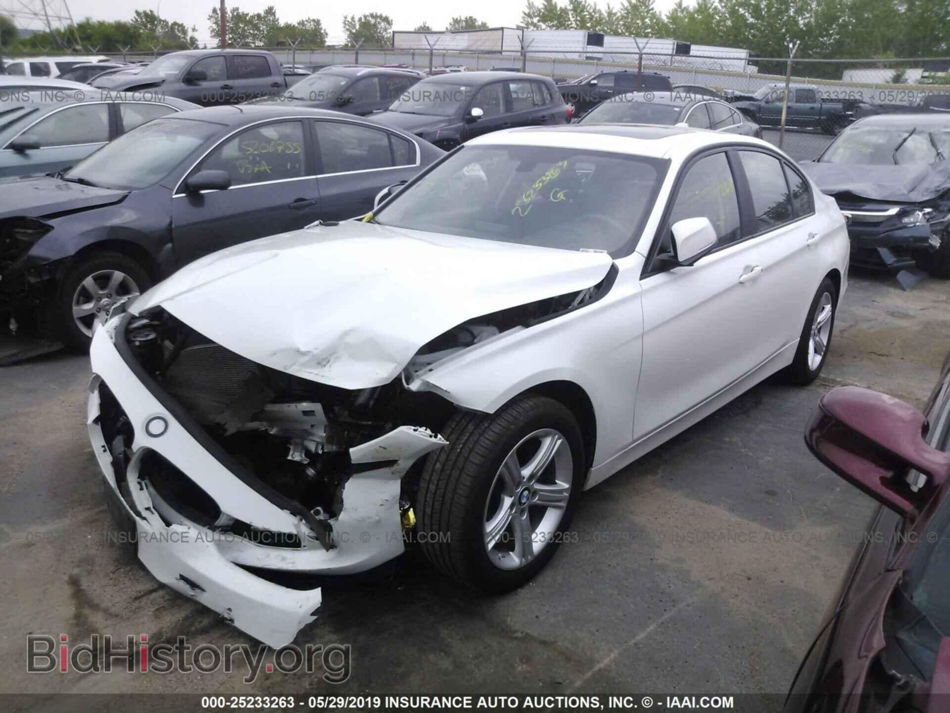 2015 BMW 320 - VIN: WBA3C3C56FP662921 - Photo 2