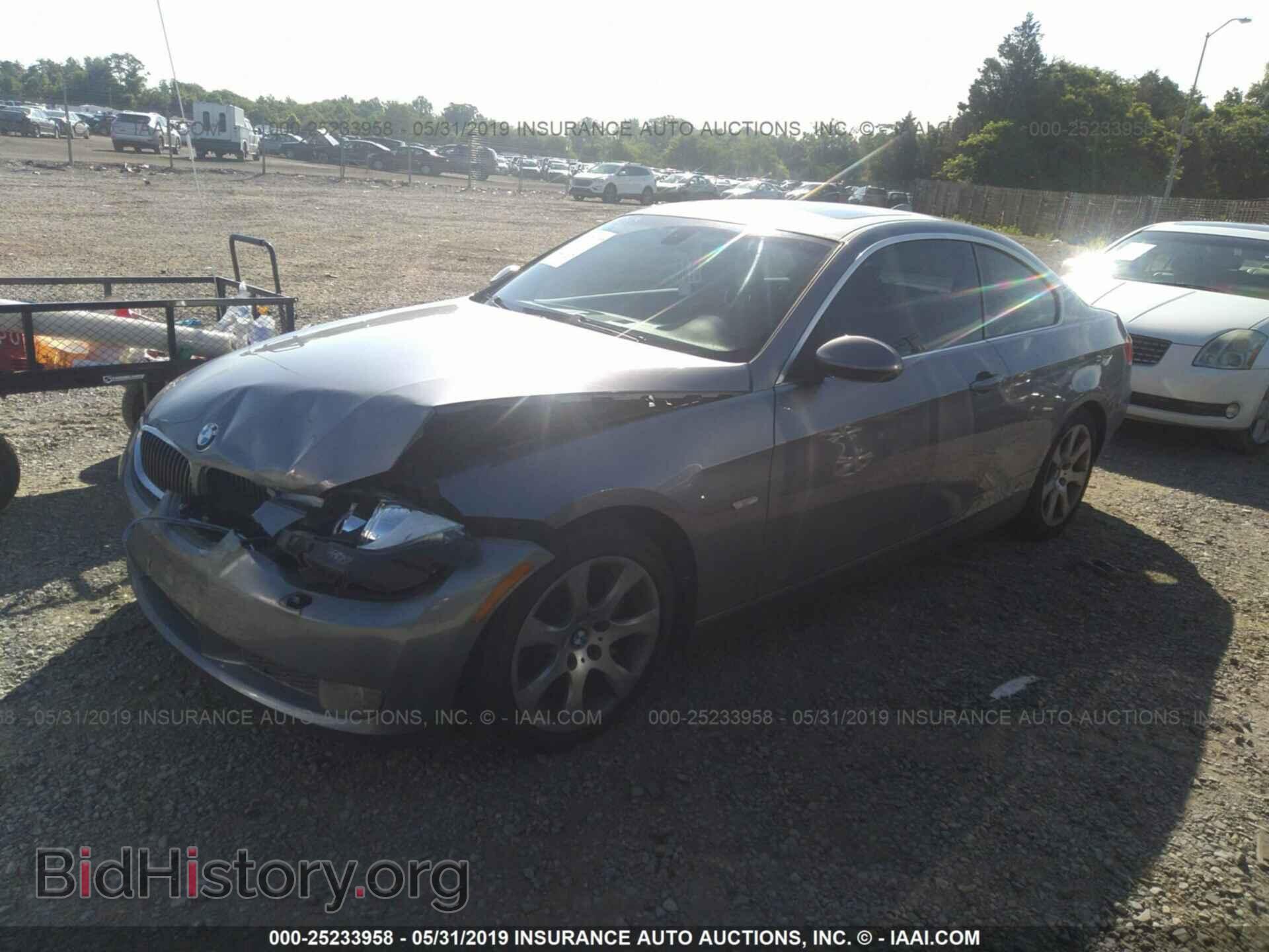 2007 BMW 335 - VIN: WBAWB73577P032379 - Фото 2