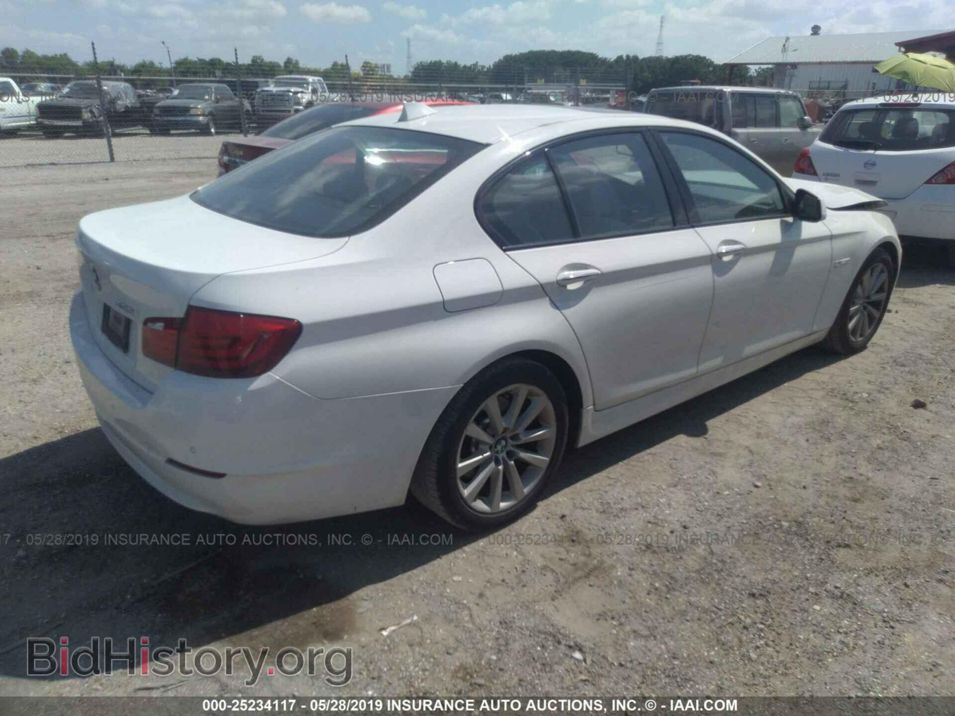 2012 BMW 528 - VIN: WBAXG5C57CDX03202 - Фото 4