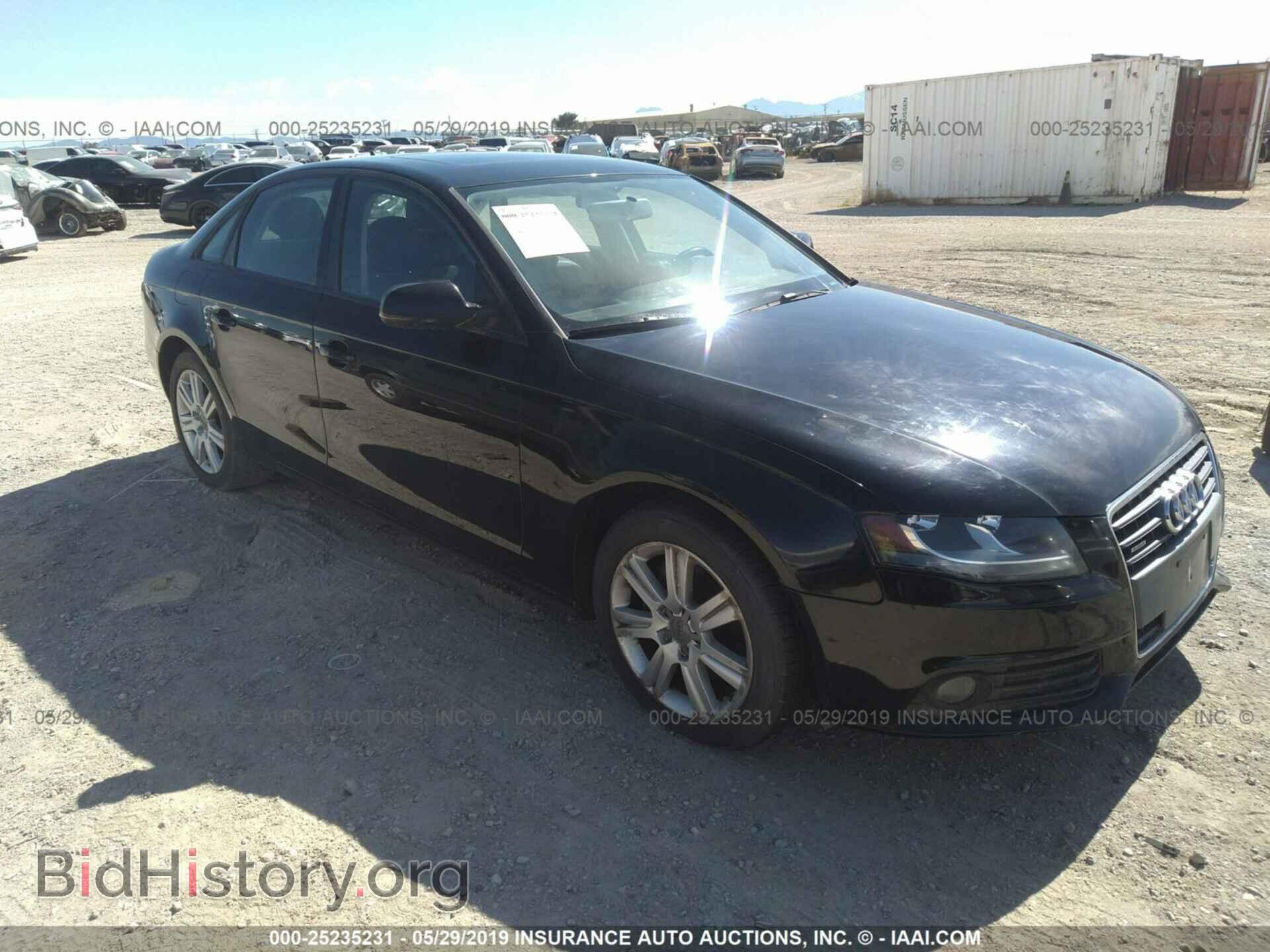 Photo WAUBFAFL8BN040599 - AUDI A4 2011