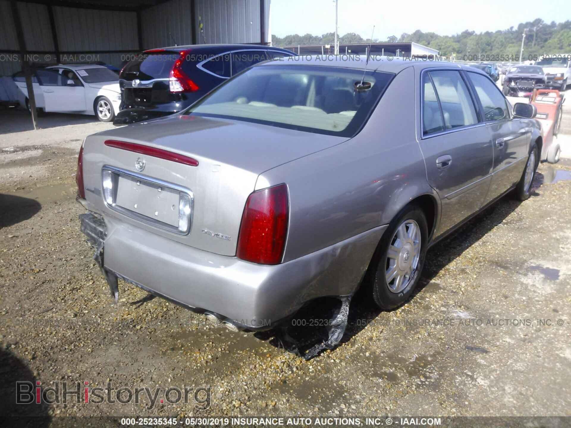2004 CADILLAC DEVILLE - VIN: 1G6KD54Y24U211597 - Photo 4
