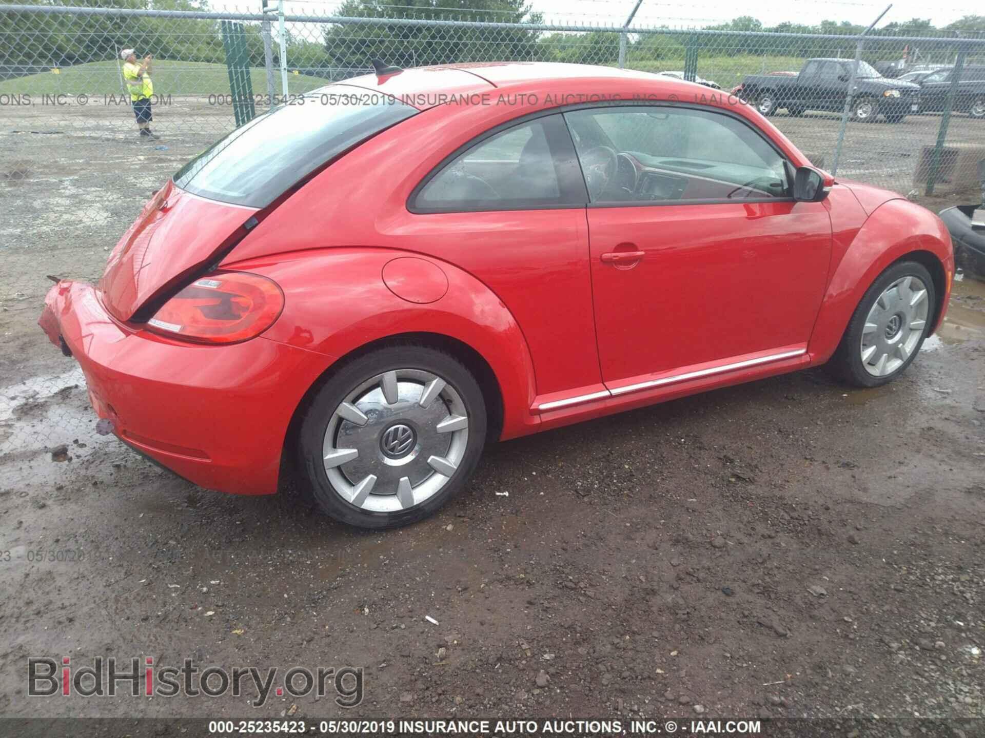 2012 VOLKSWAGEN BEETLE - VIN: 3VWJP7AT5CM604014 - Фото 4