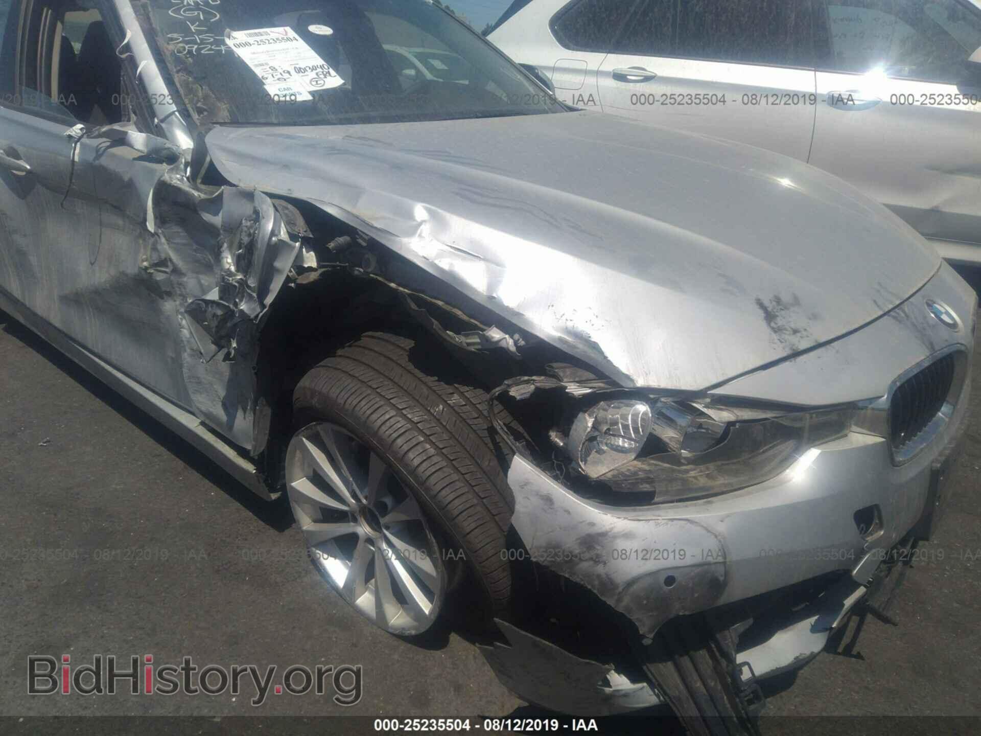 2017 BMW 320 - VIN: WBA8A9C34HK864847 - Фото 6