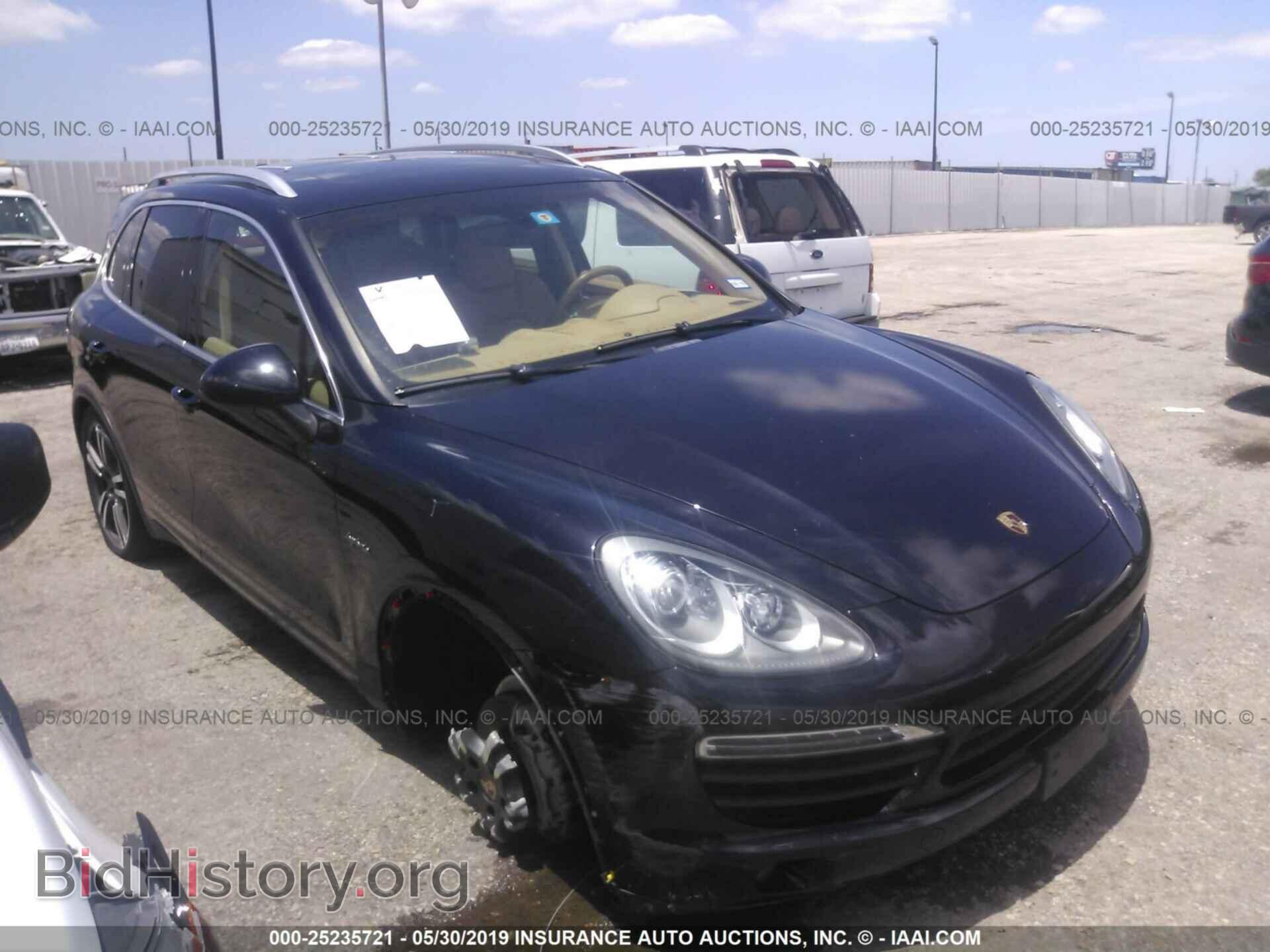 Фотография WP1AE2A29CLA92051 - PORSCHE CAYENNE 2012