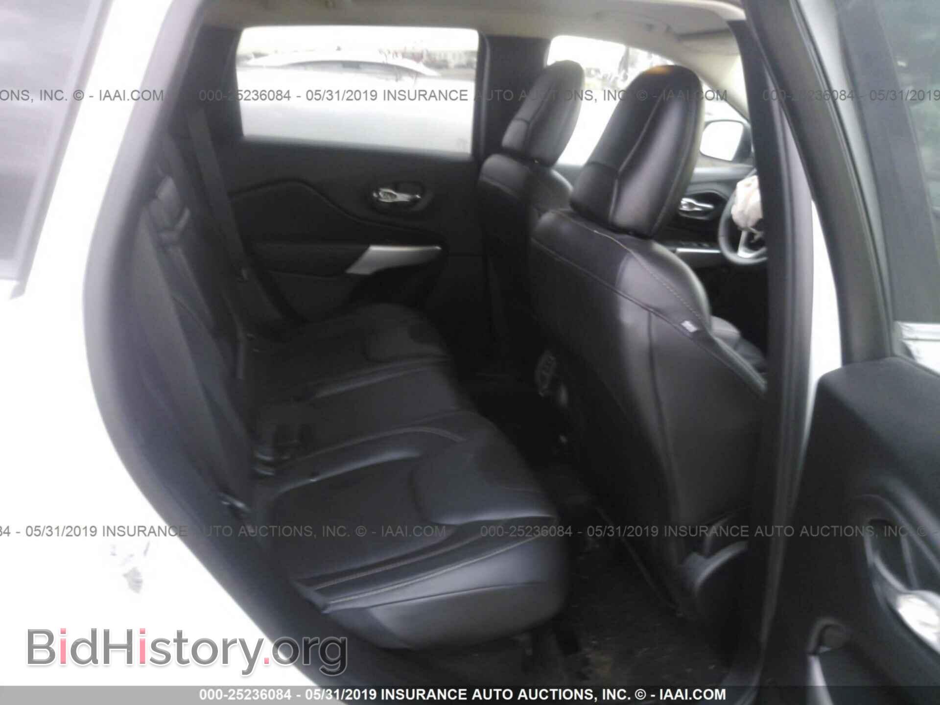 2018 JEEP CHEROKEE - VIN: 1C4PJLLB9JD574472 - Фото 8