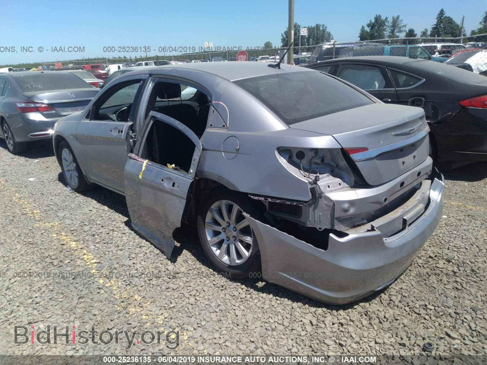 2013 CHRYSLER 200 - VIN: 1C3CCBBB3DN695277 - Photo 3