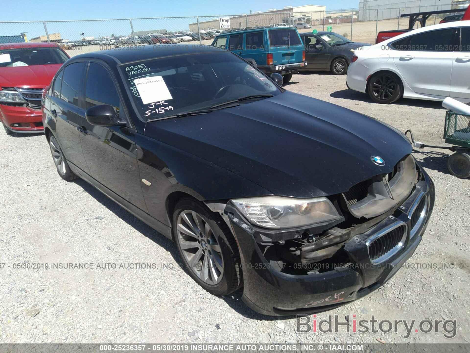 Photo WBAPH5G5XBNM83053 - BMW 328 2011