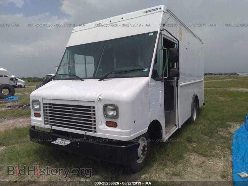2014 Ford ECONOLINE (VIN 1FC3E3KL8EDA88139) — photo 2 of 10
