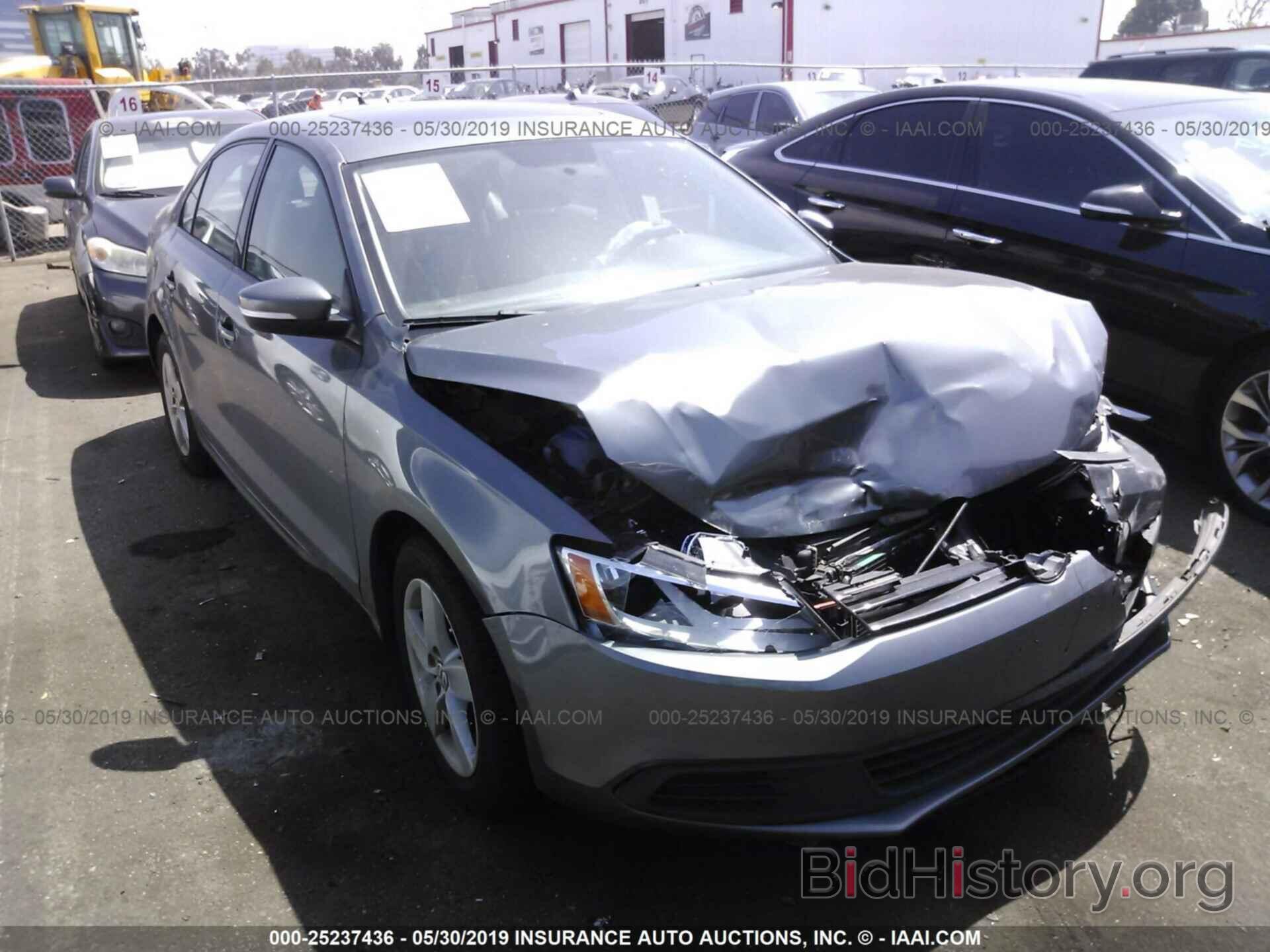 Photo 3VWLL7AJ7BM066465 - VOLKSWAGEN JETTA 2011