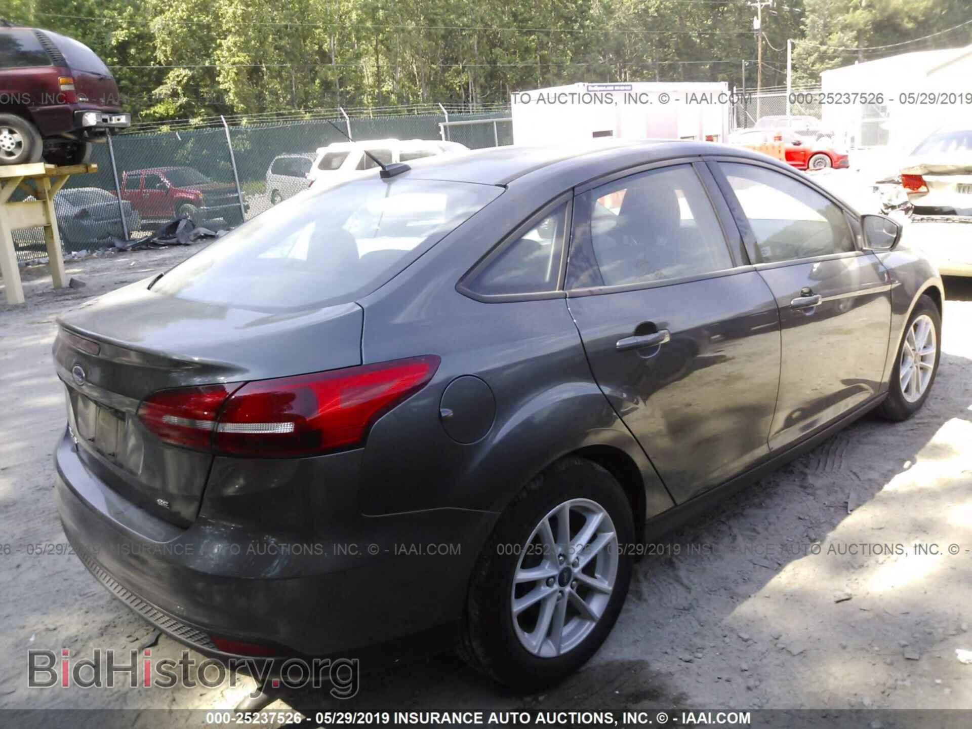 2017 FORD FOCUS - VIN: 1FADP3F2XHL221628 - Фото 4