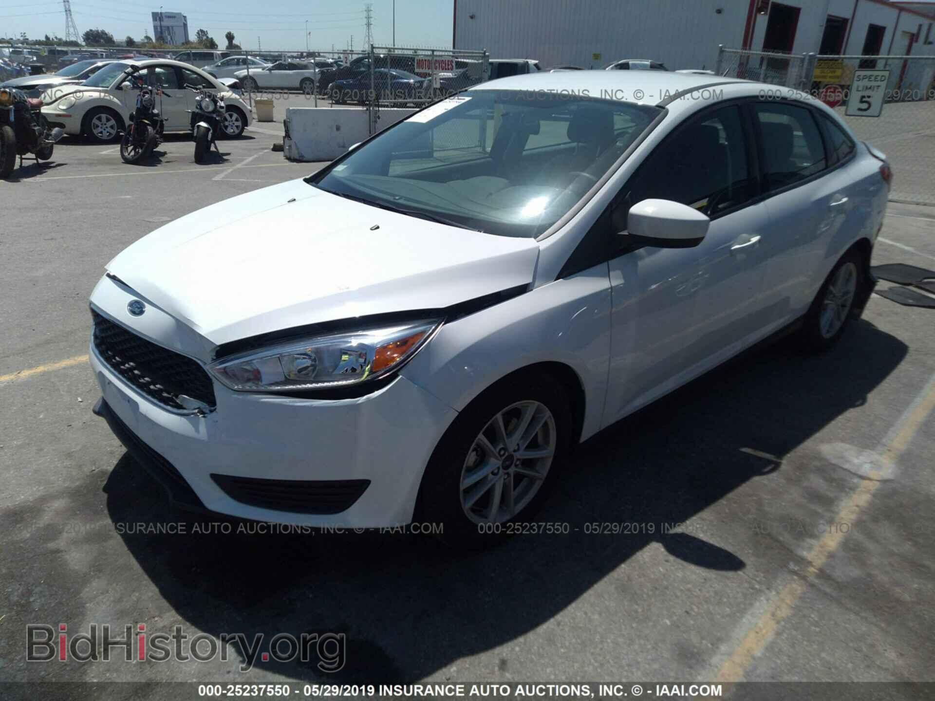 2018 FORD FOCUS - VIN: 1FADP3FE5JL236652 - Фото 2