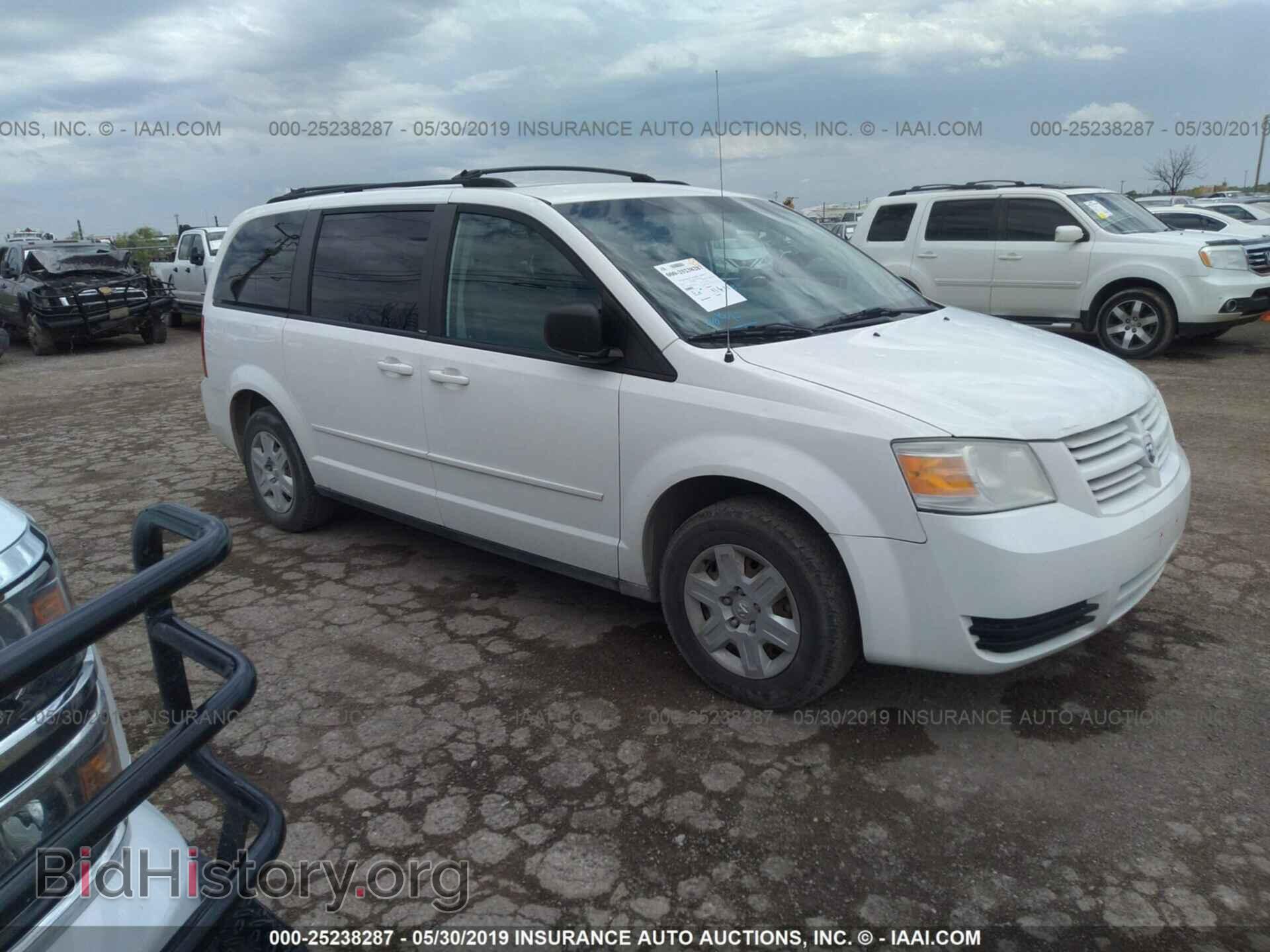 Photo 2D4RN4DE0AR446701 - DODGE GRAND CARAVAN 2010