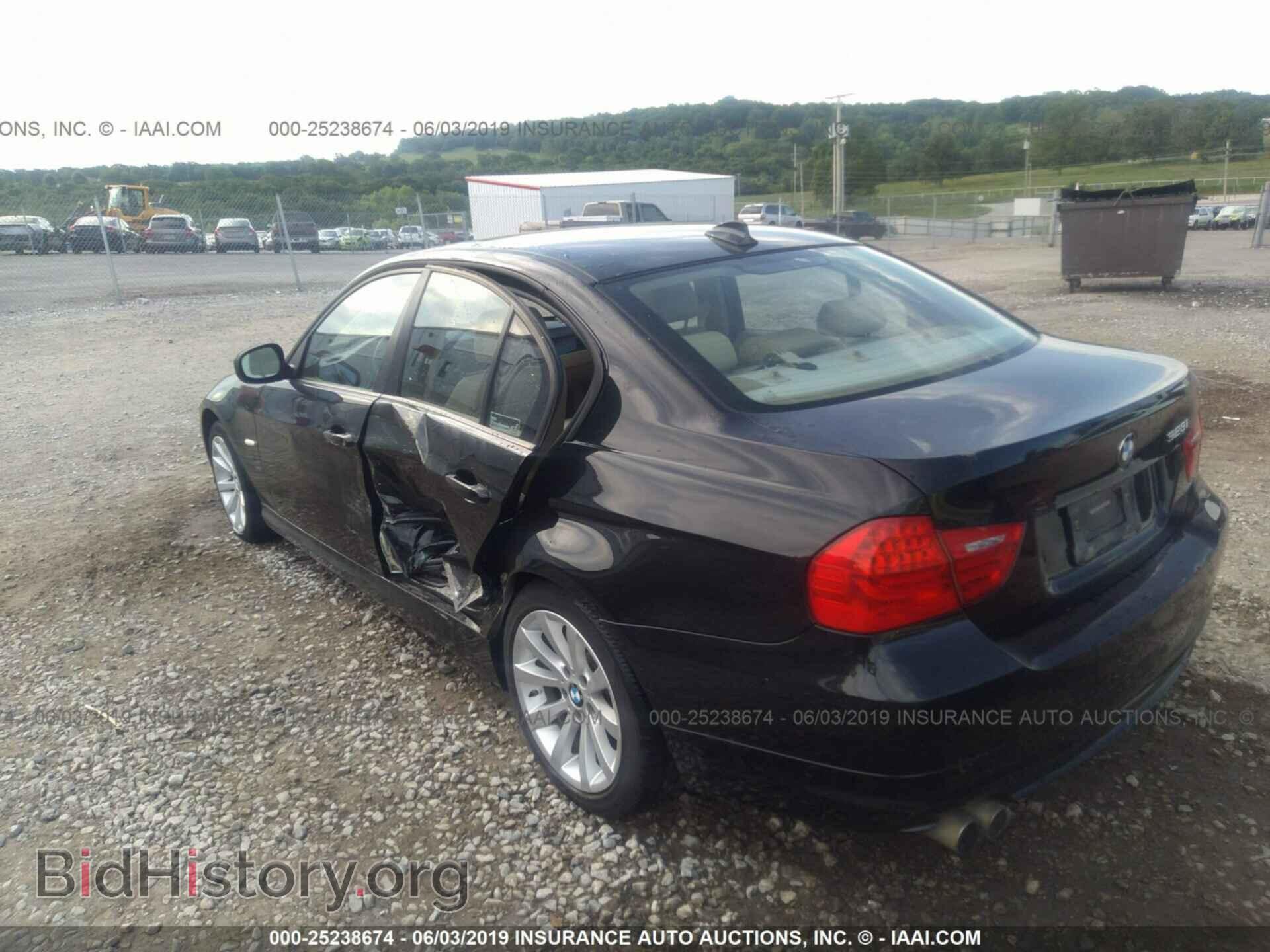 2011 BMW 328 - VIN: WBAPH7C59BE676957 - Фото 3