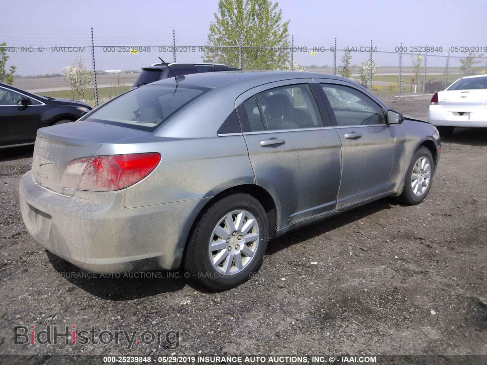 2010 CHRYSLER SEBRING - VIN: 1C3CC4FB4AN173954 - Фото 4