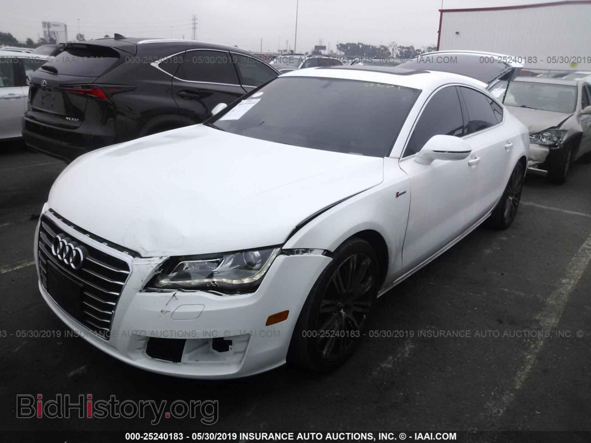 2012 AUDI A7 - VIN: WAUYGAFC8CN071828 - Photo 2