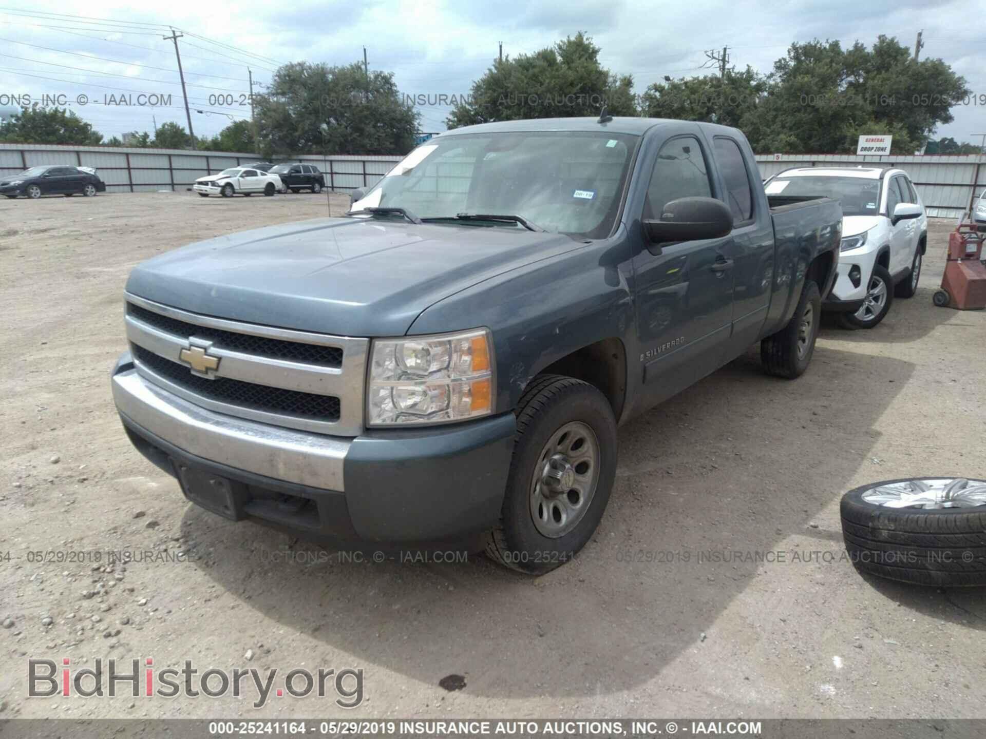 2007 CHEVROLET SILVERADO - VIN: 2GCEC19C371703798 - Фото 2