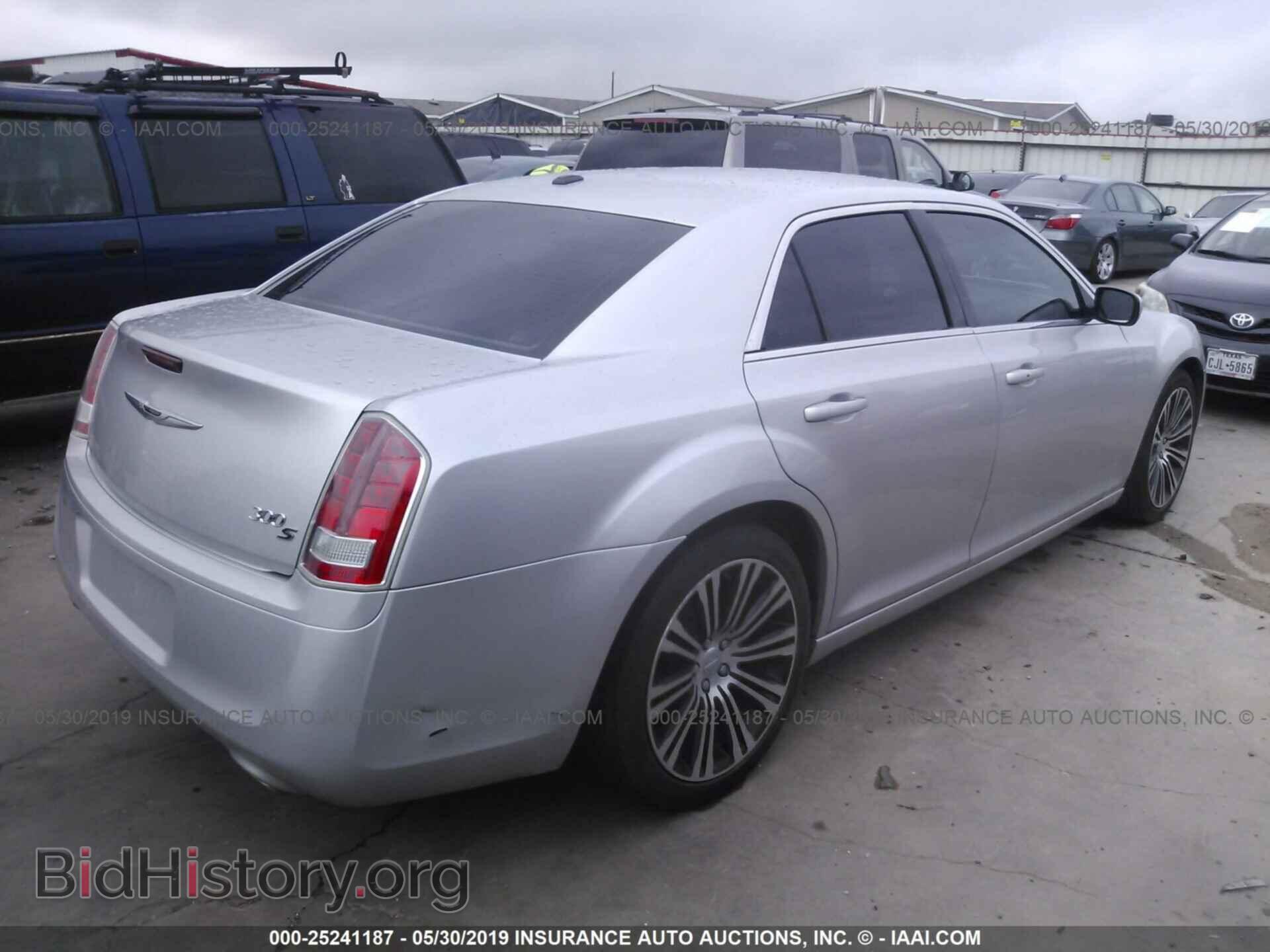 2012 CHRYSLER 300 - VIN: 2C3CCABGXCH279689 - Photo 4