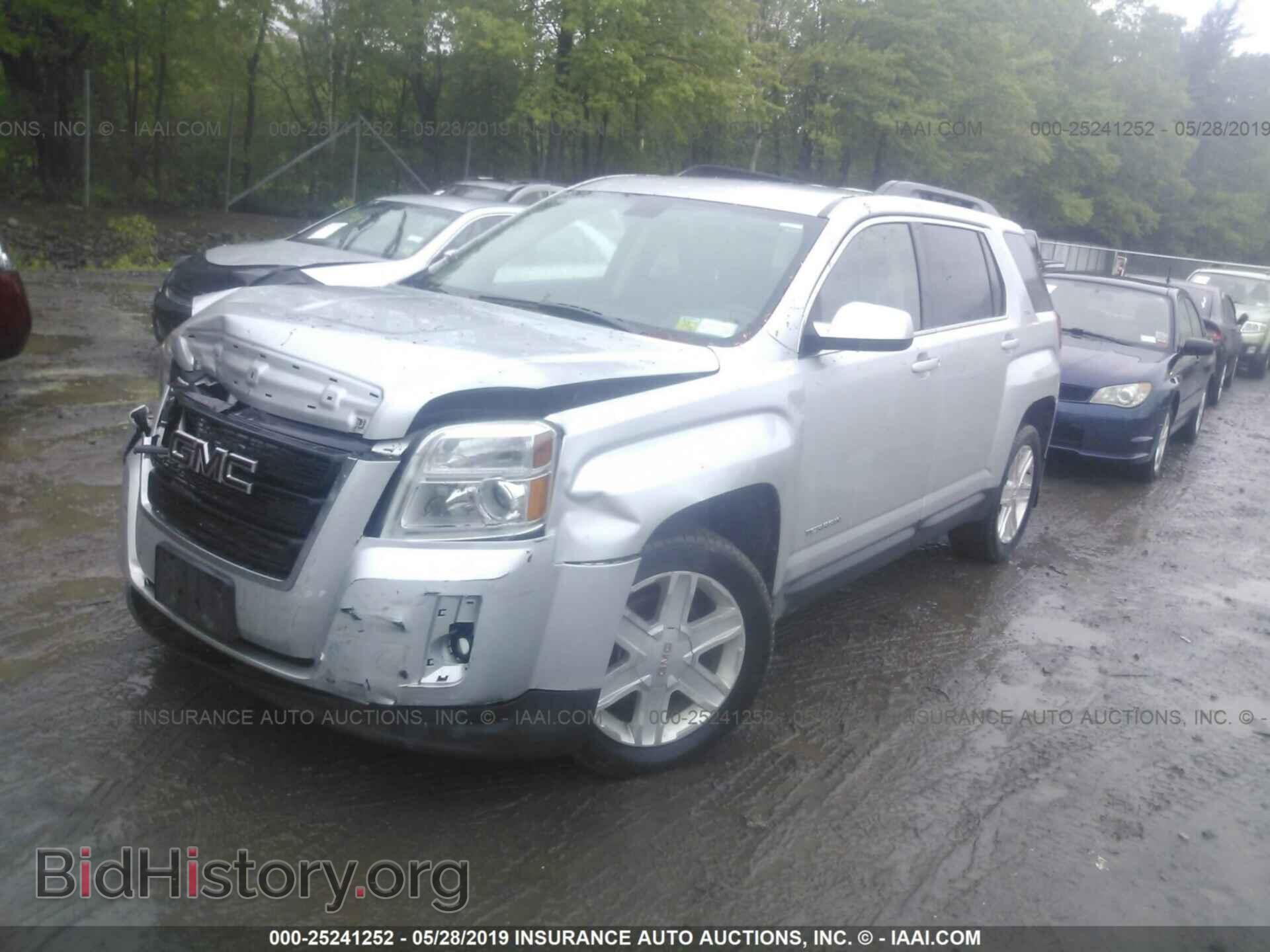 2011 GMC TERRAIN - VIN: 2CTFLVECXB6240799 - Photo 2